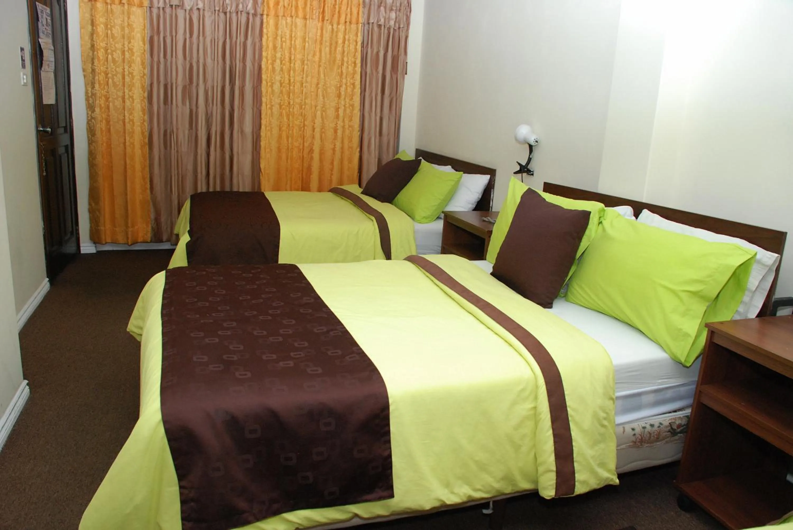 Bed in Hotel Bonaventure