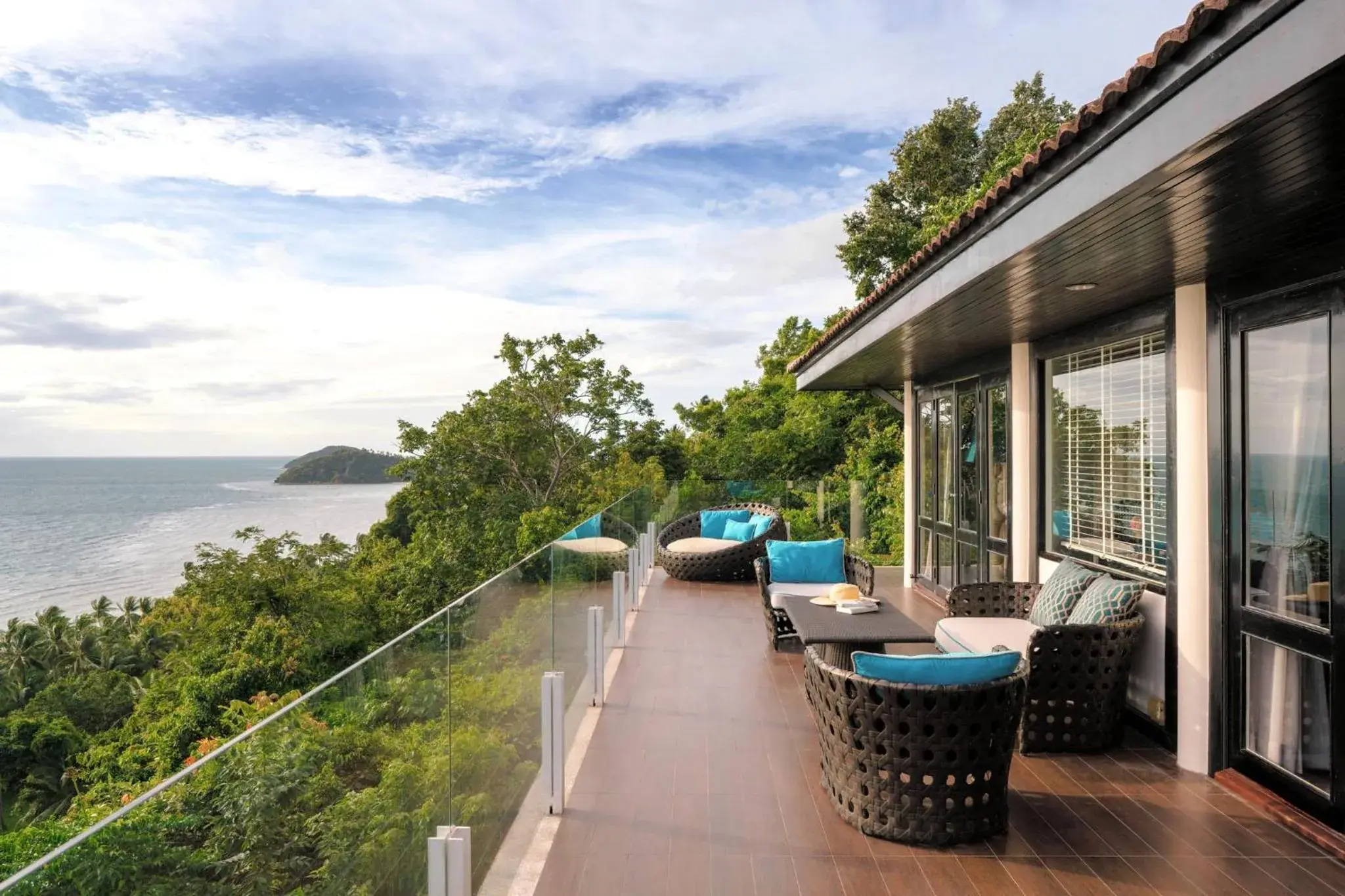 Photo of the whole room, Balcony/Terrace in InterContinental Koh Samui Resort, an IHG Hotel