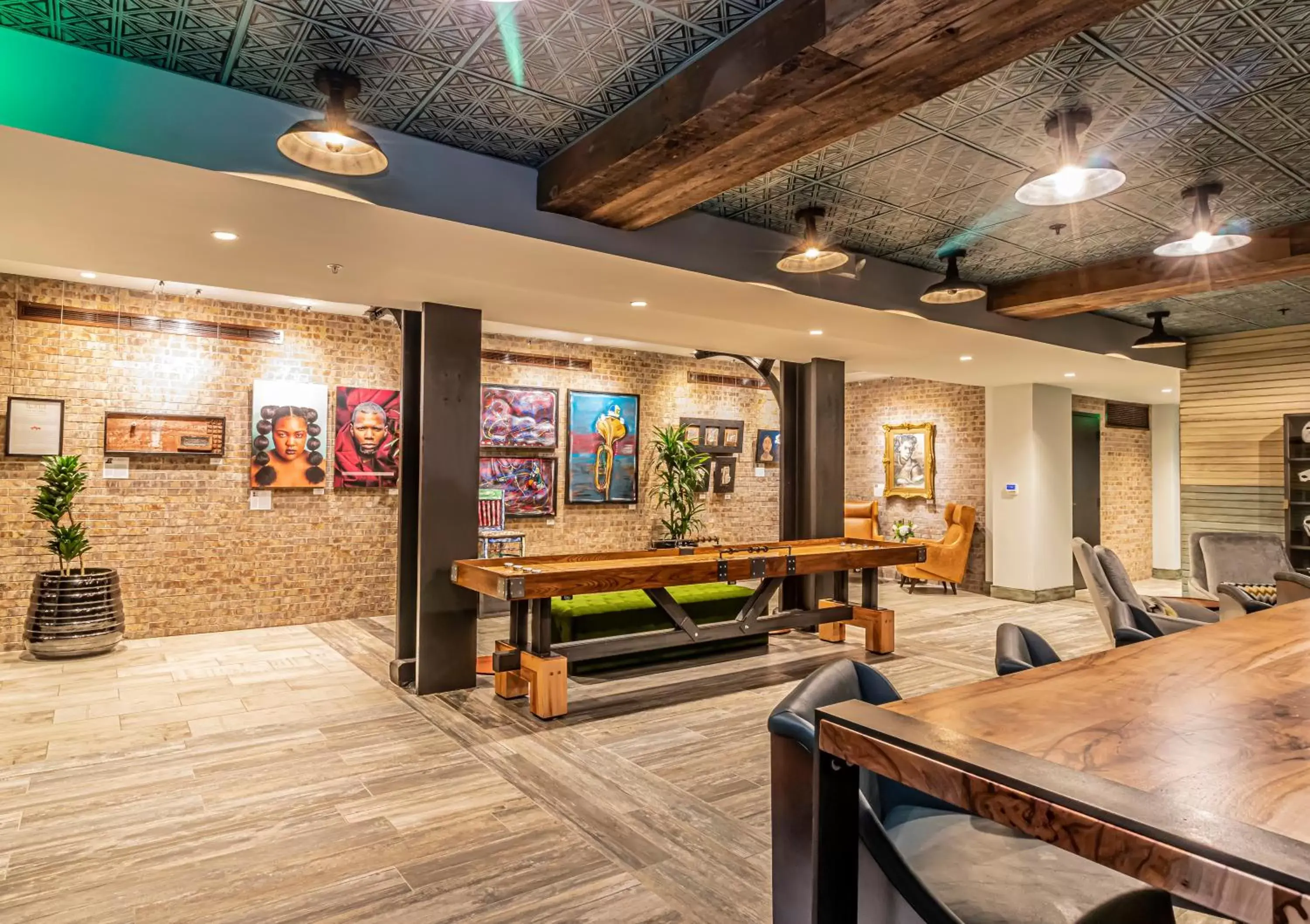 Seating area, Lounge/Bar in The Mercantile Hotel