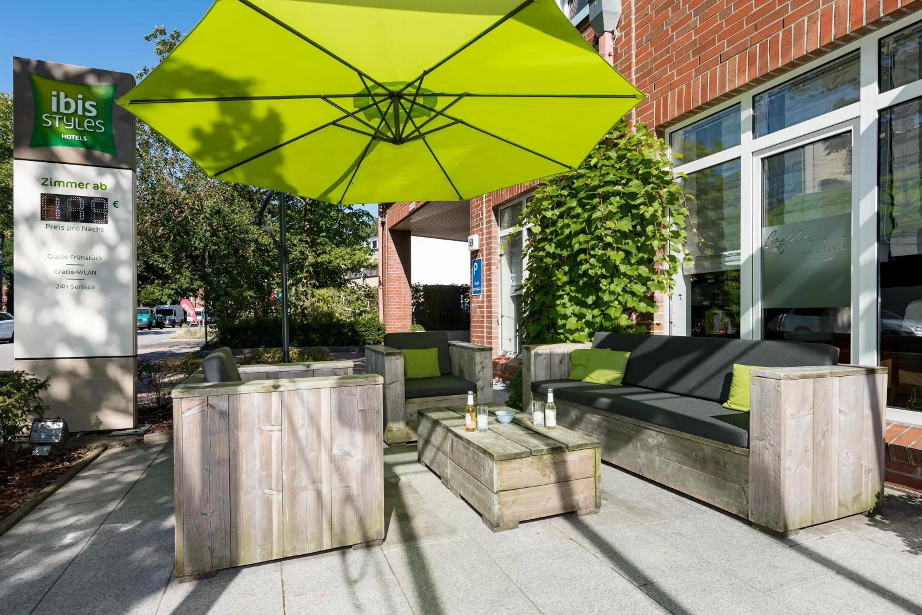 Balcony/Terrace in ibis Styles Hamburg Alster City