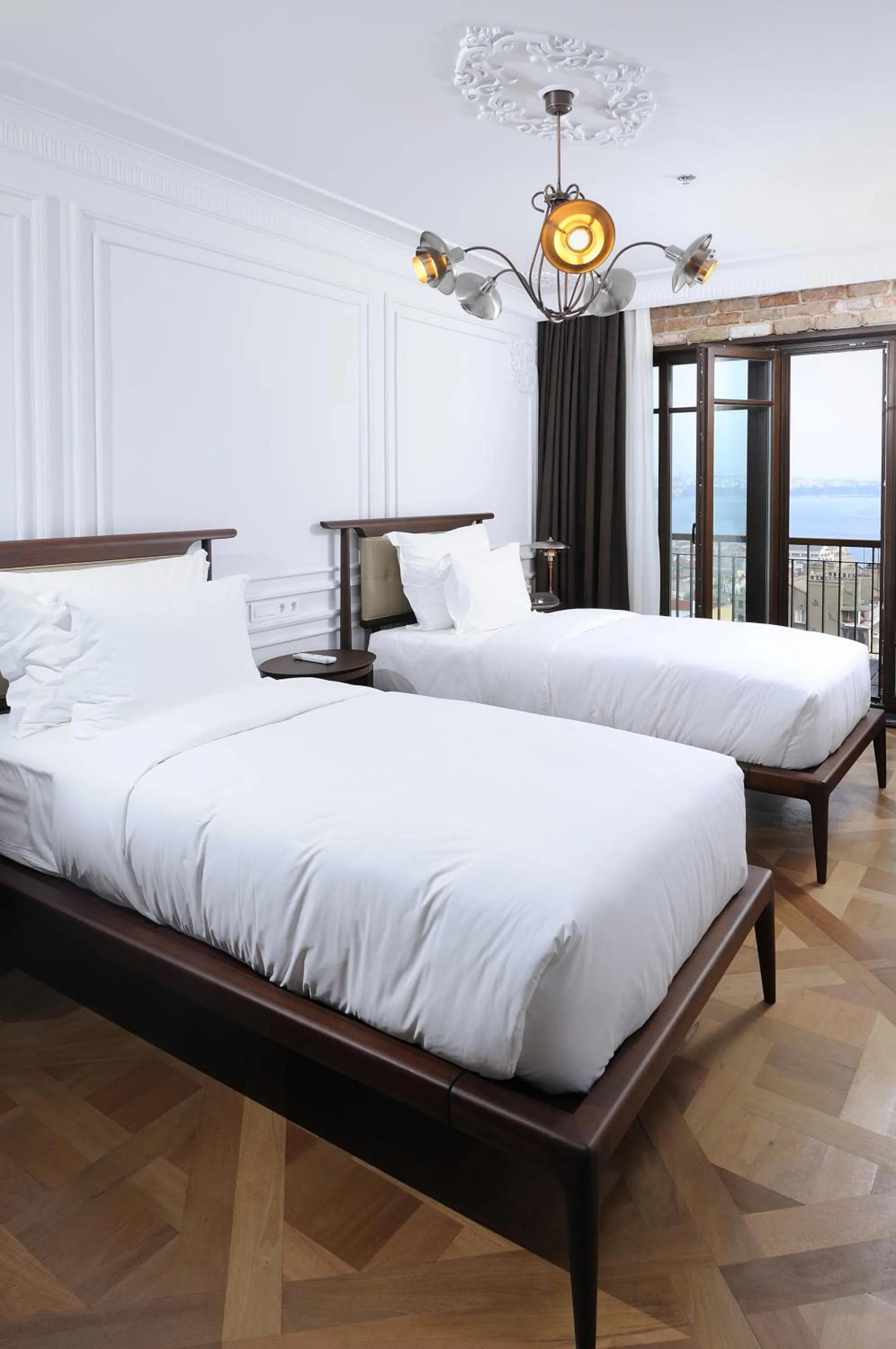 Bed in Georges Hotel Galata