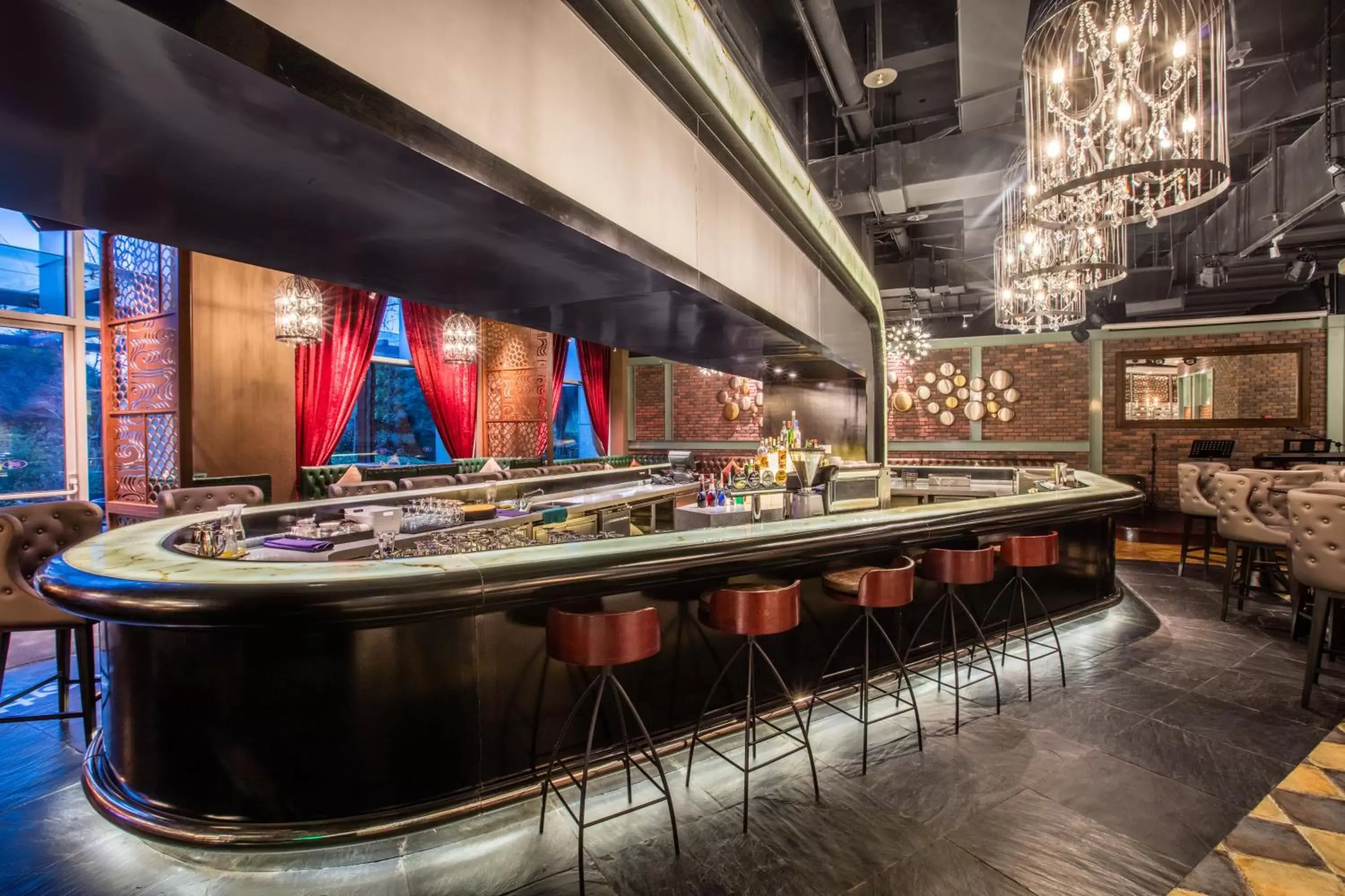 Restaurant/places to eat in Crowne Plaza Nanjing Jiangning by IHG Restaurant/places to eat in Crowne Plaza Nanjing Jiangning by IHG