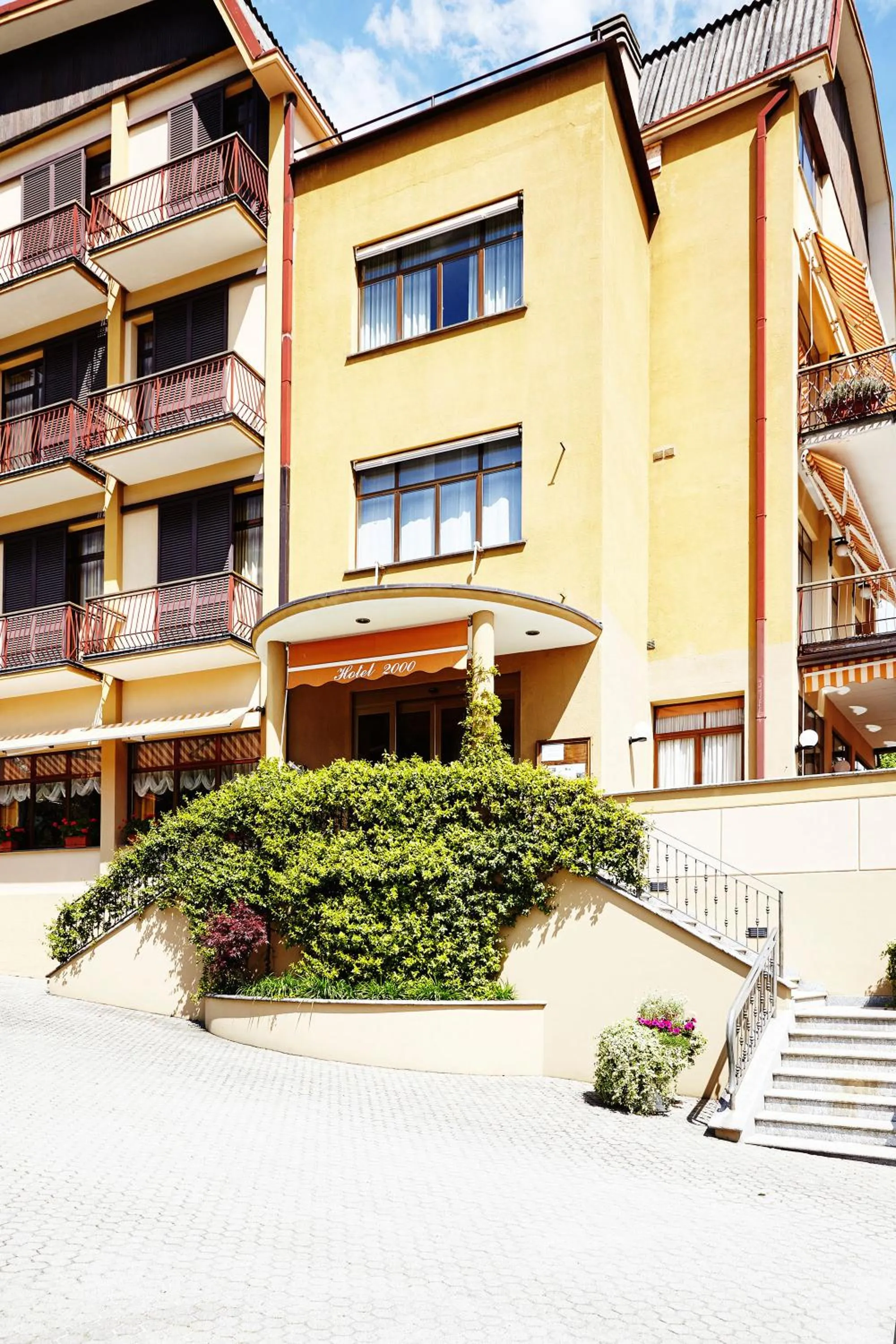 Property building in Hotel 2000