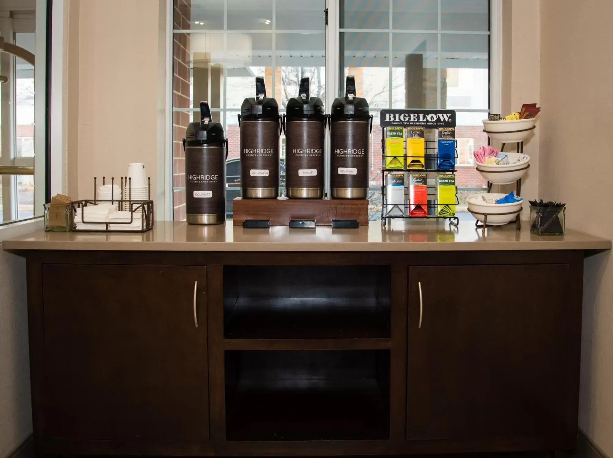 Coffee/tea facilities in Country Inn & Suites by Radisson, Merrillville, IN