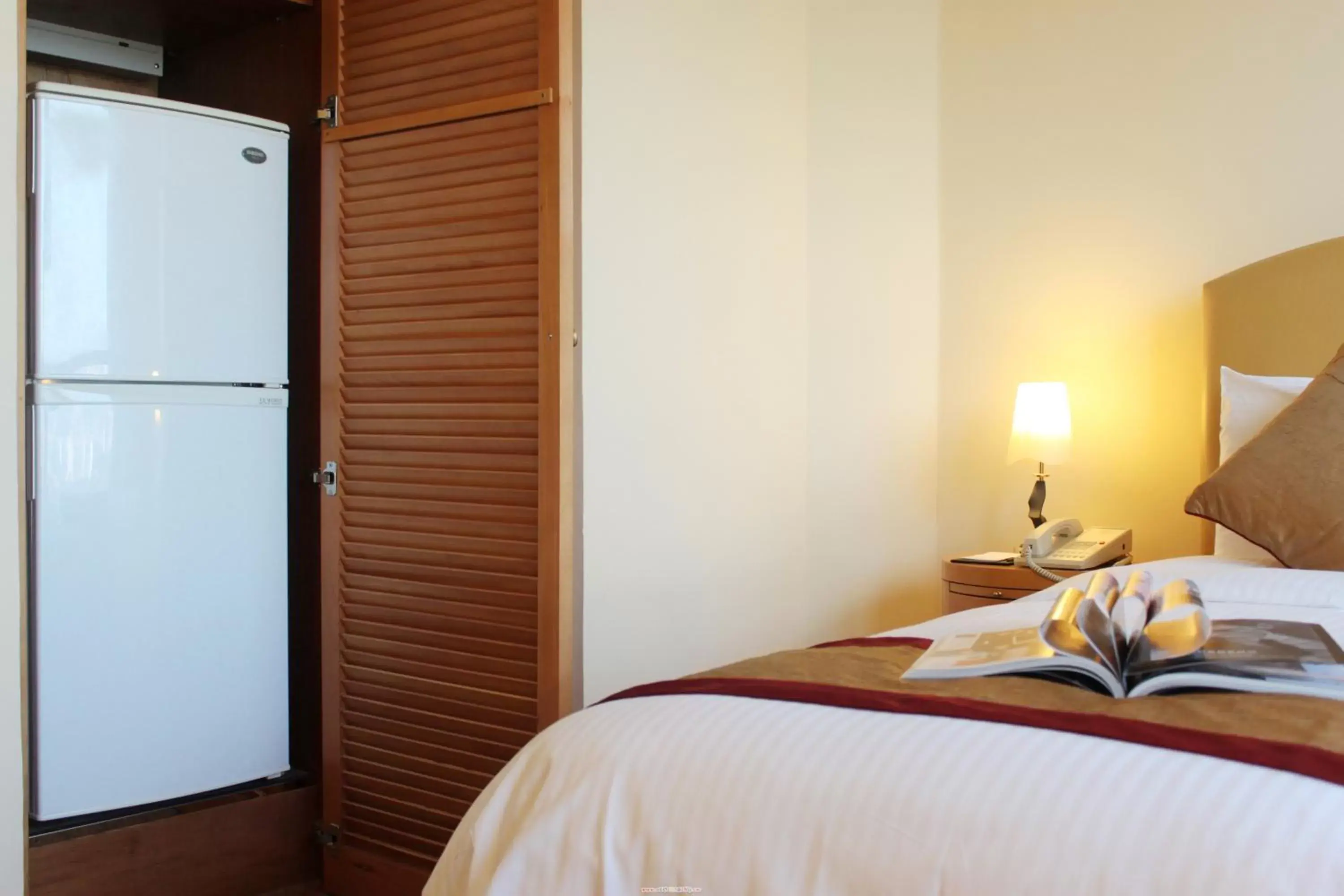 Bedroom, Bed in Harbour Plaza Resort City