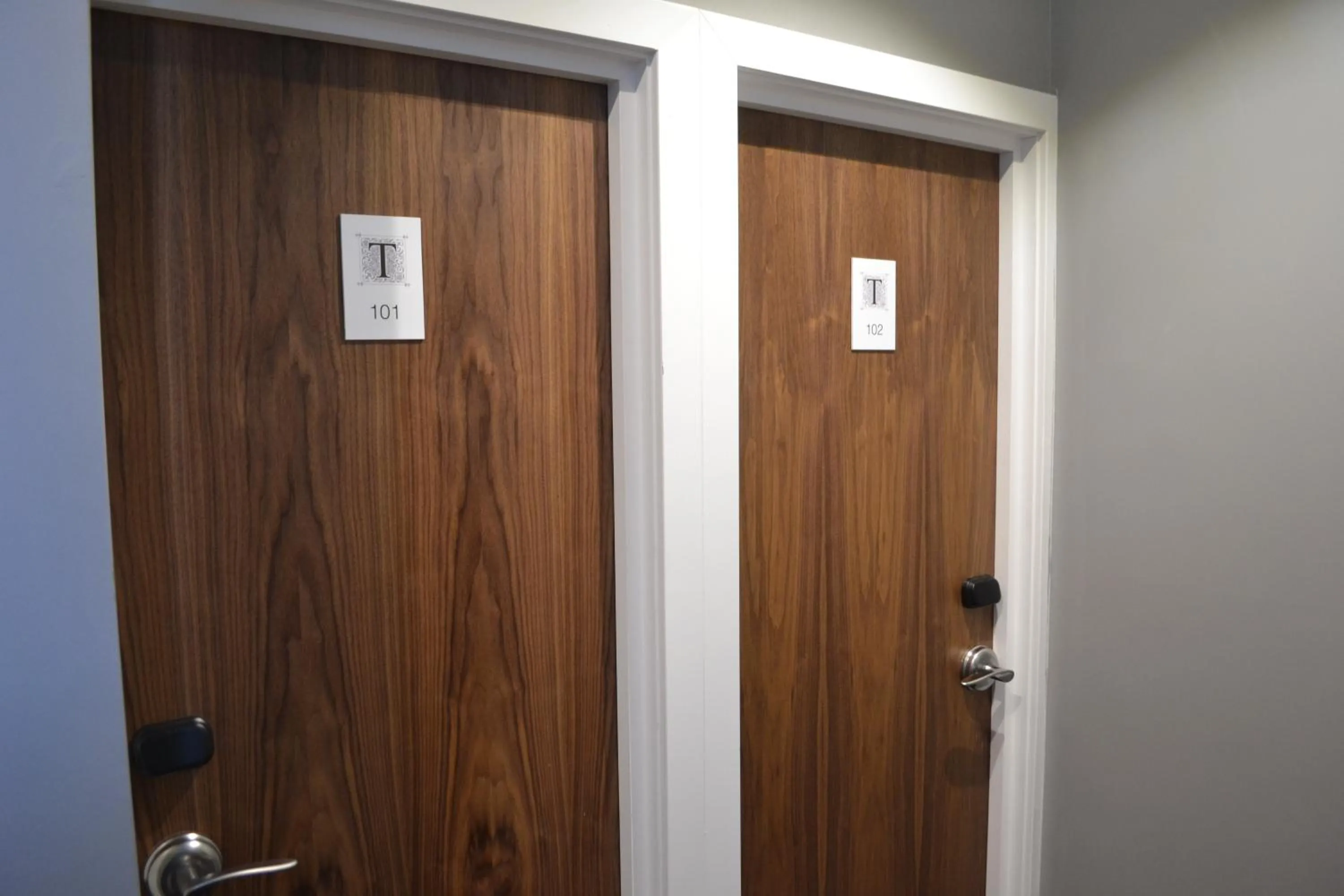 Property building in The Tudor Inn Hotel