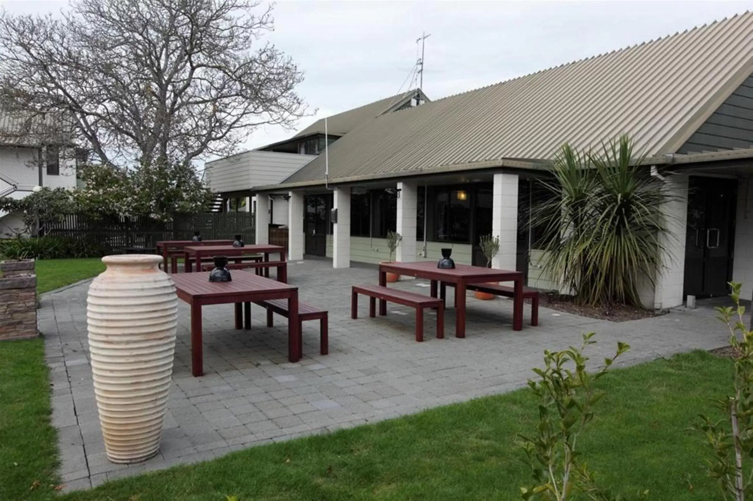 Facade/entrance, Property Building in Airport Gateway Motor Lodge