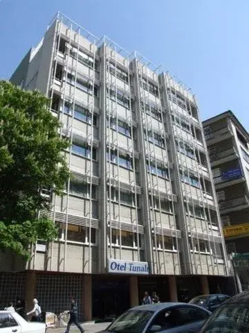 Facade/entrance, Property Building in Hotel Tunali