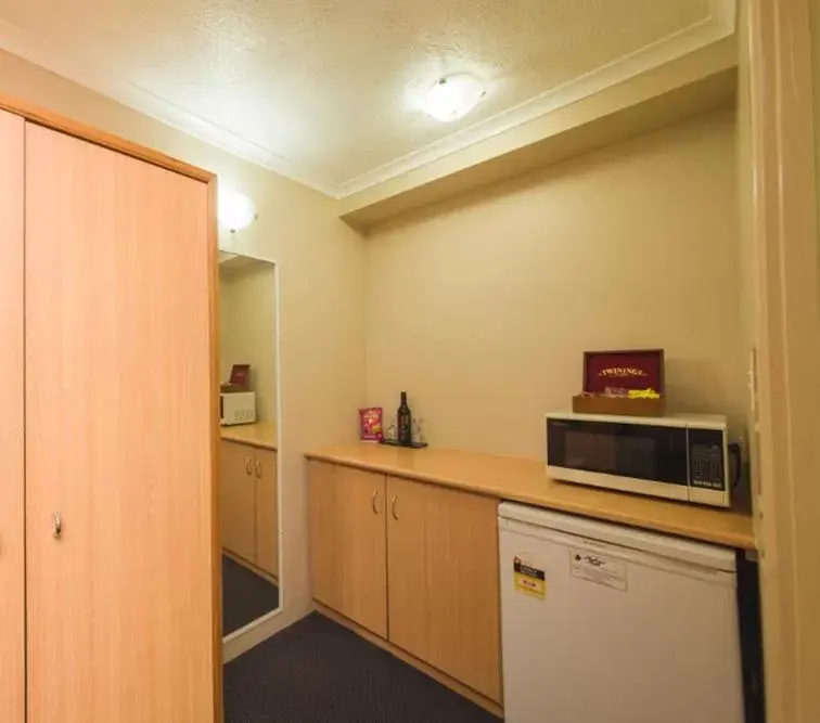 Double Room with Spa Bath in Harbour Sails Motor Inn Double Room with Spa Bath in Harbour Sails Motor Inn