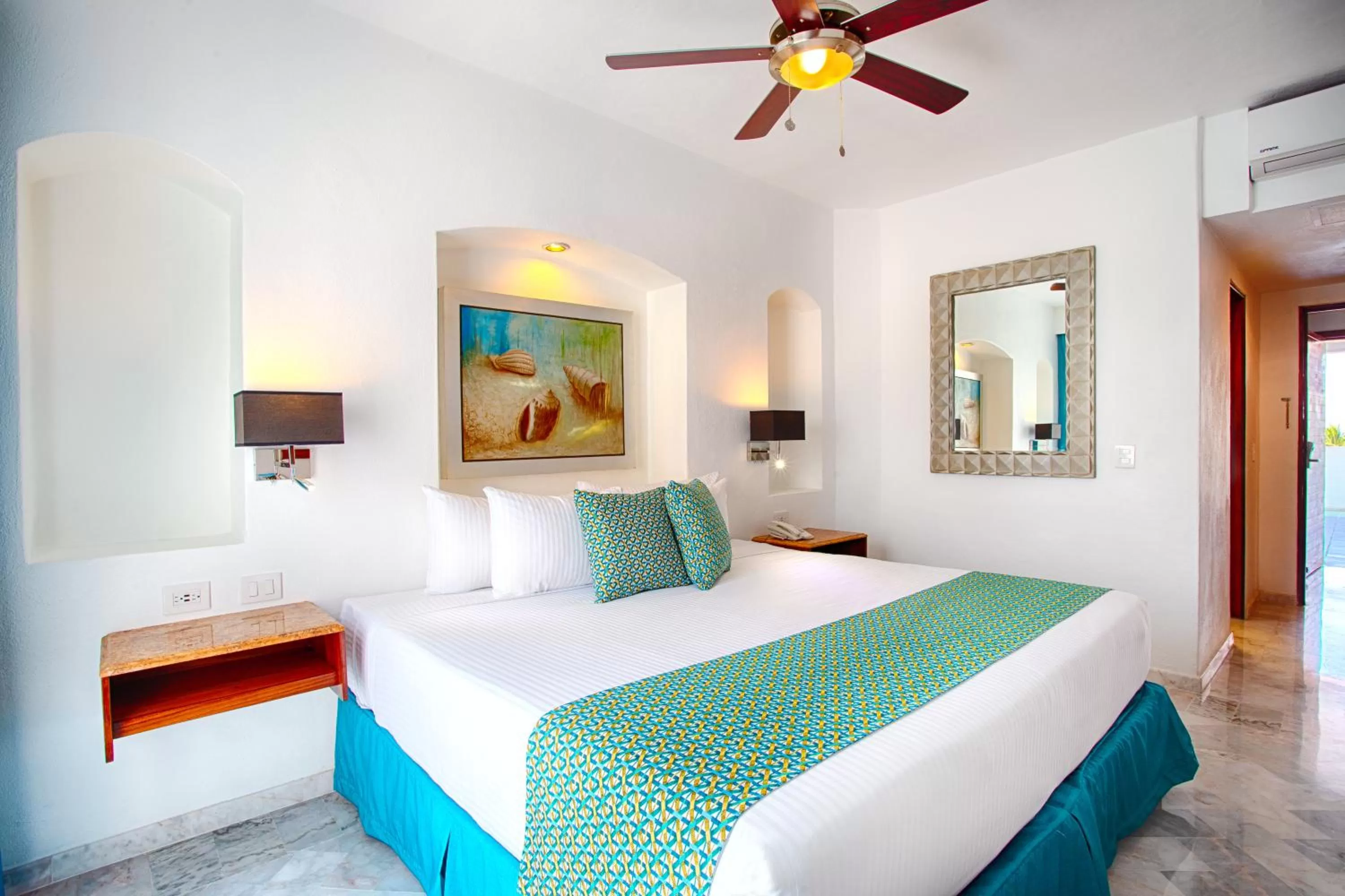 Bedroom, Bed in Vamar Vallarta All Inclusive Marina & Beach Resort