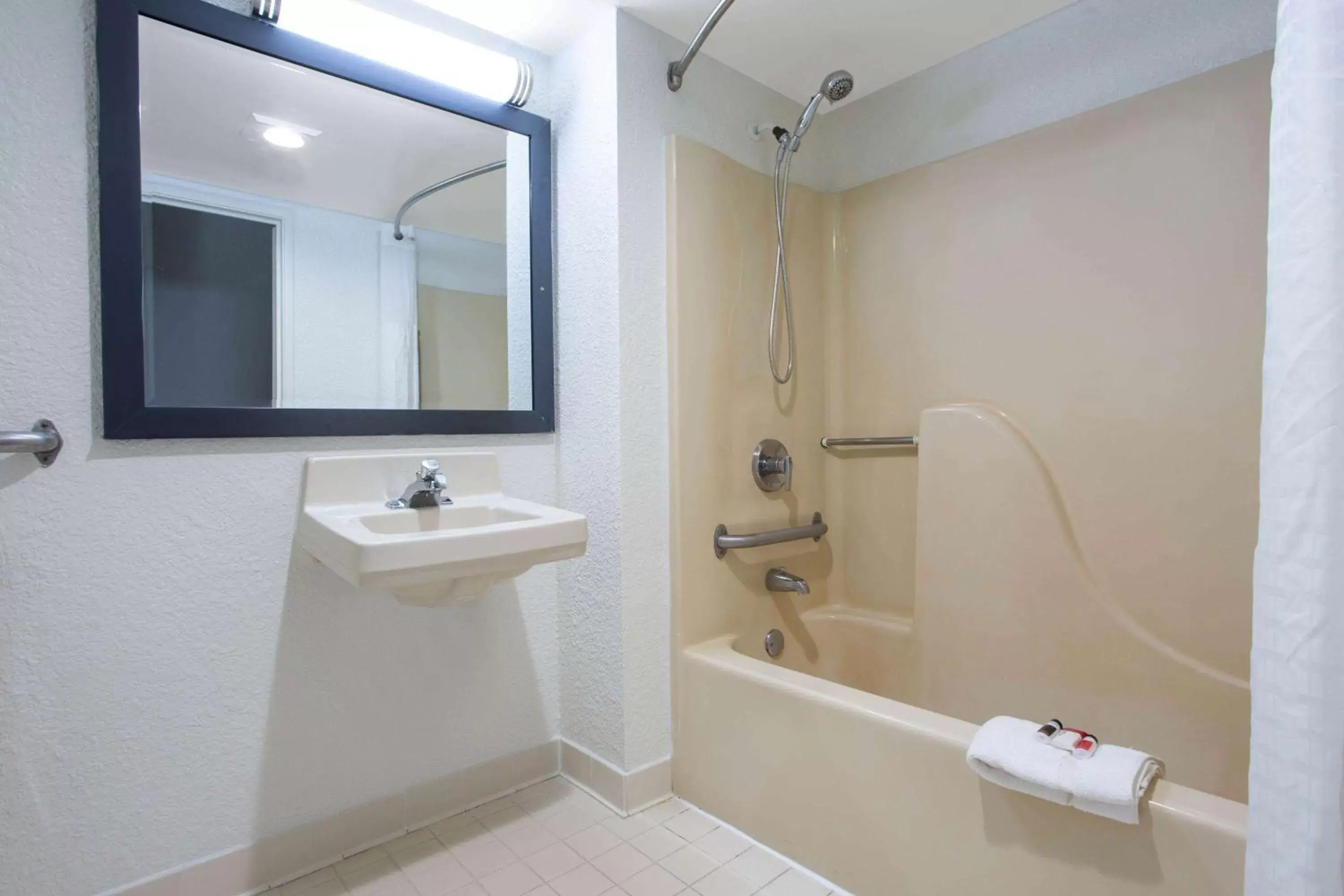 Bathroom in Days Inn by Wyndham Absecon Atlantic City Area
