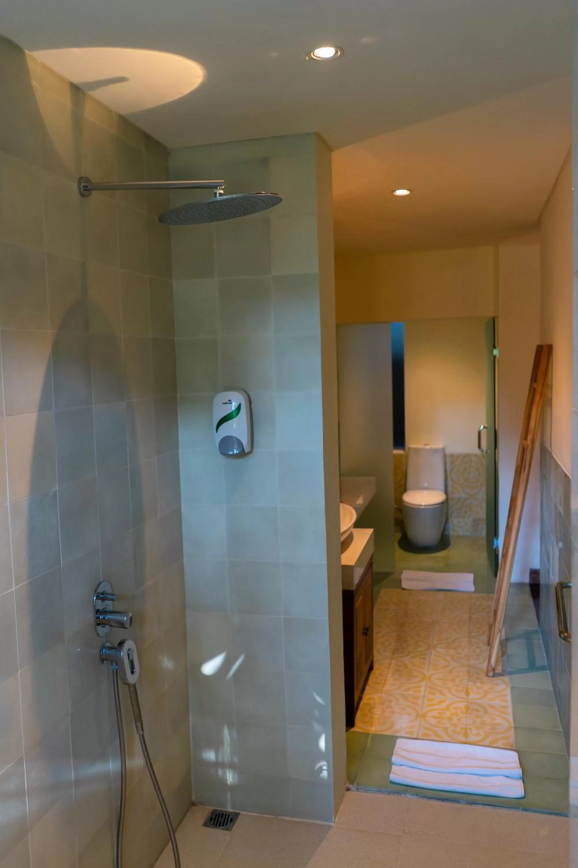 Two-Bedroom Family Suite in Fourteen Roses Boutique Hotel, Kuta