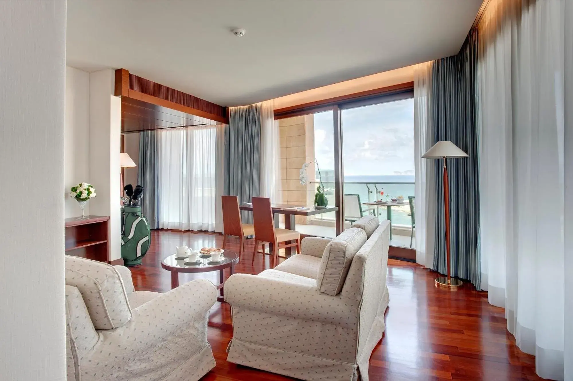 Suite with Frontal Sea View in Smy Carlos V Alghero