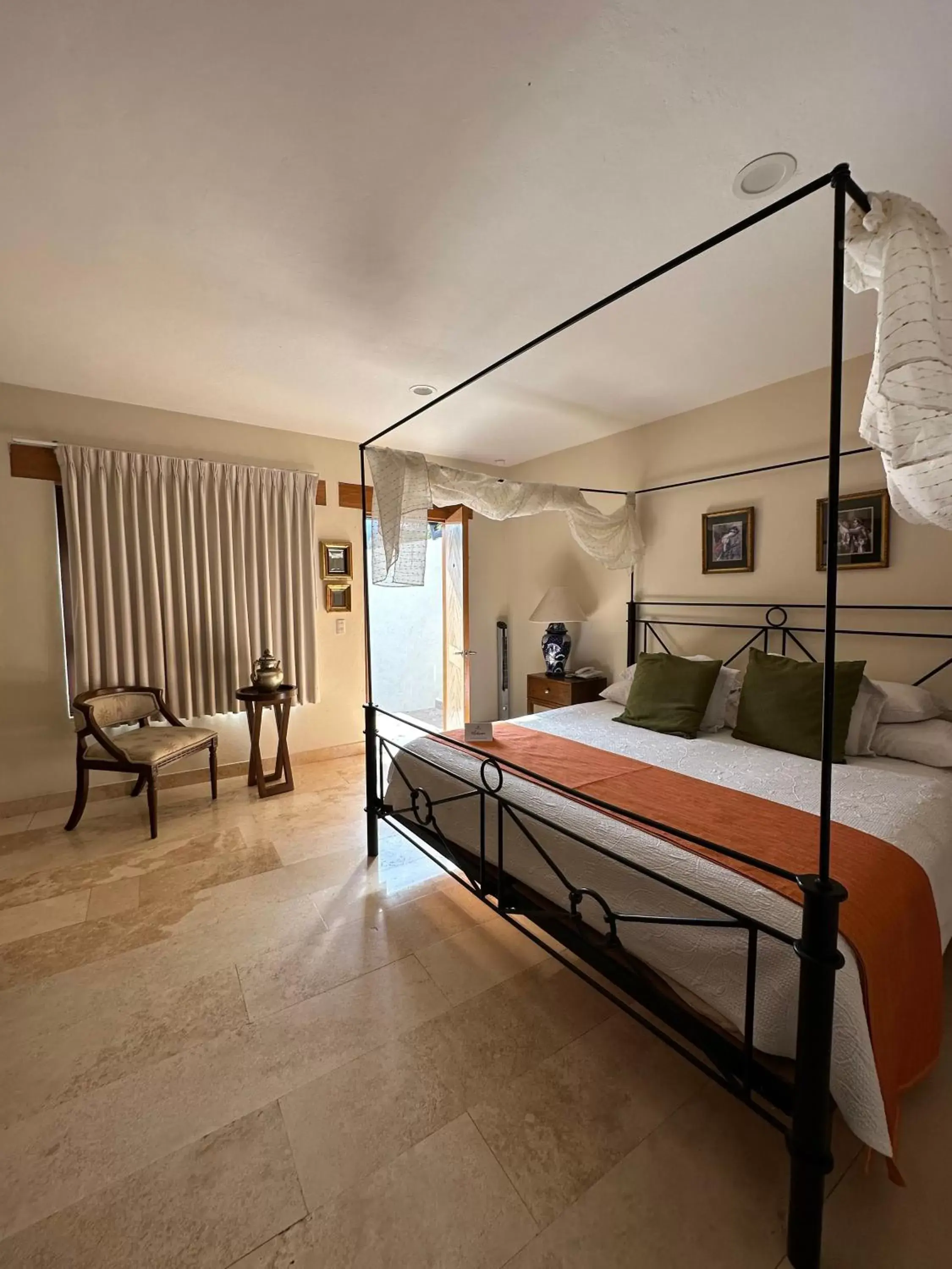 Hotel Lindo Ajijic Bed & Breakfast