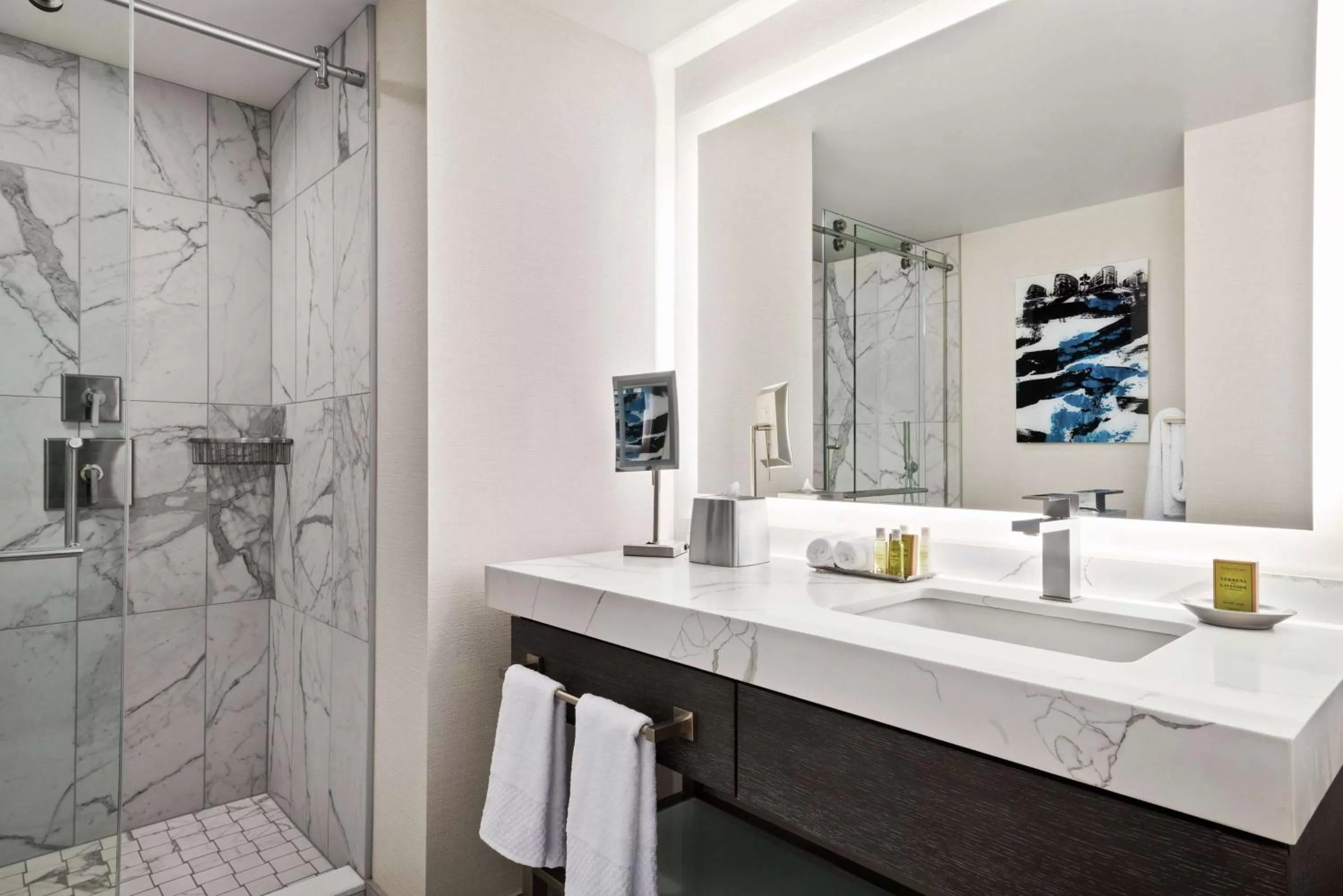 Bathroom in Hilton Grand Vacations Club Chicago Magnificent Mile