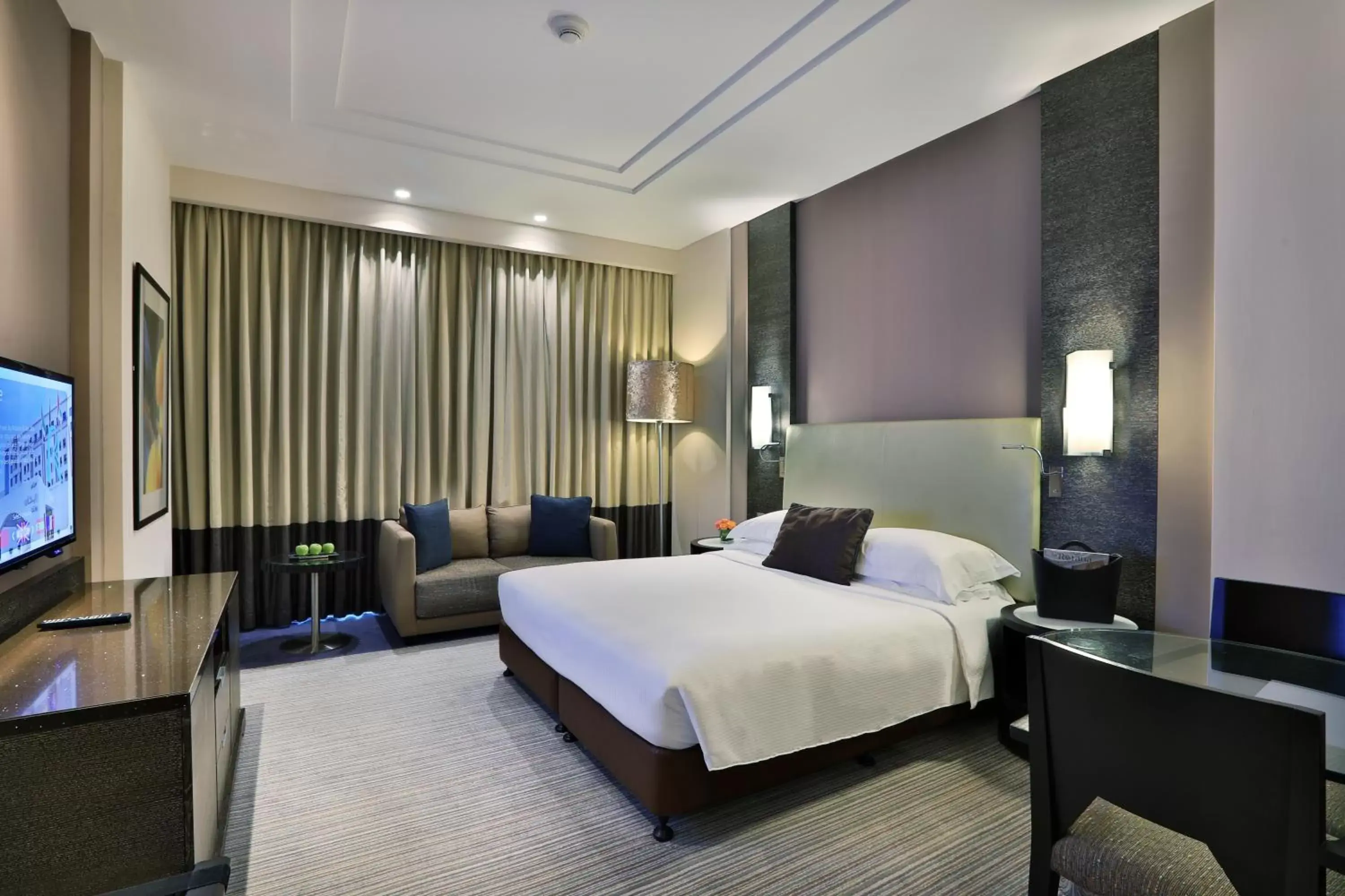 Bedroom, Bed in Hili Rayhaan by Rotana