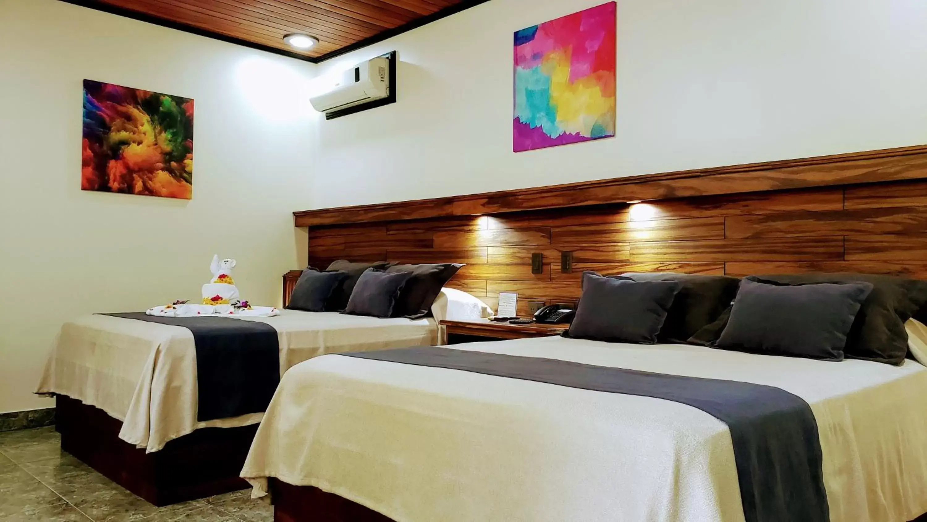 Bed in Volcano Lodge, Hotel & Thermal Experience