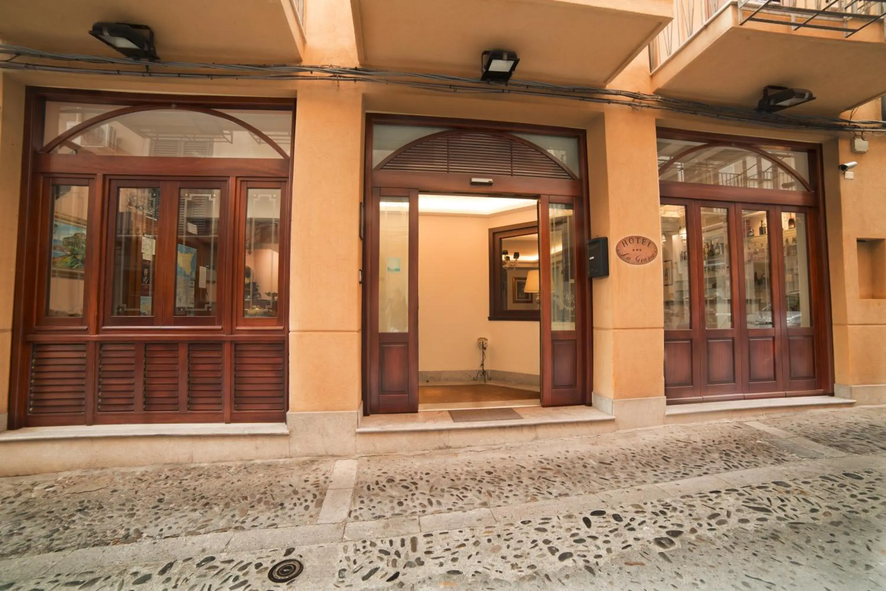 Facade/entrance in Hotel La Giara