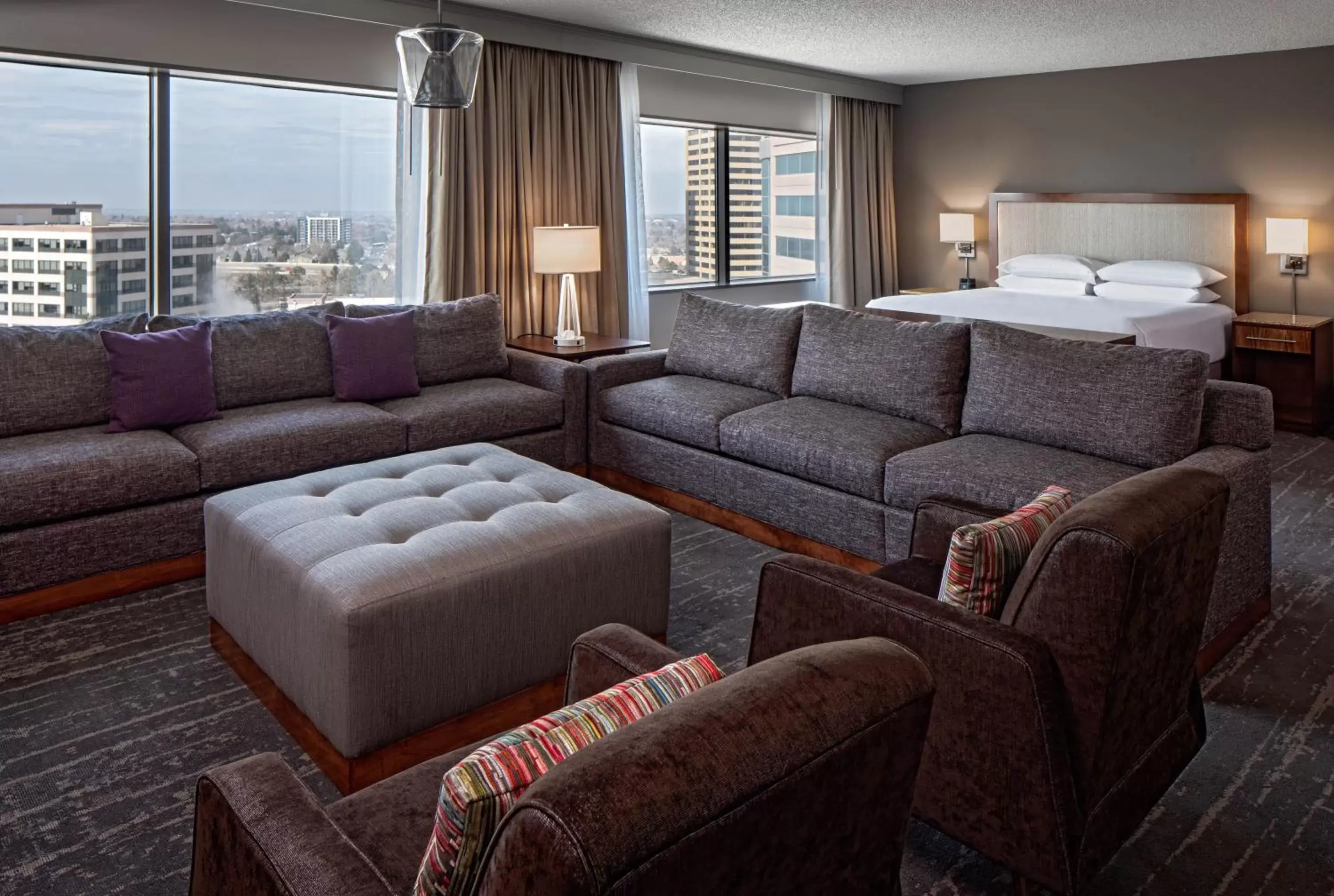 Living room in Hyatt Regency Denver Tech Center Living room in Hyatt Regency Denver Tech Center