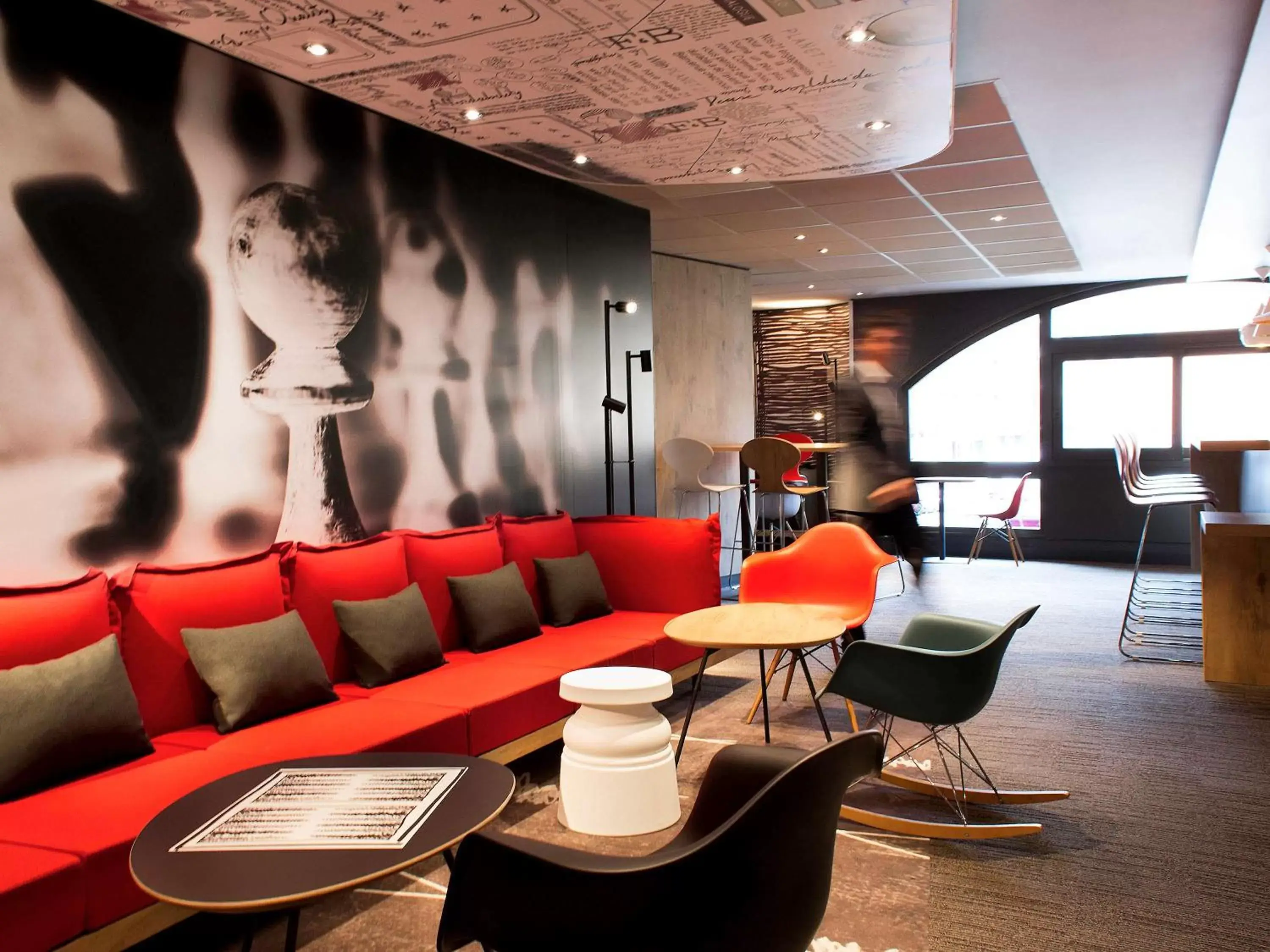 Lounge or bar in ibis Annecy Centre Vieille Ville