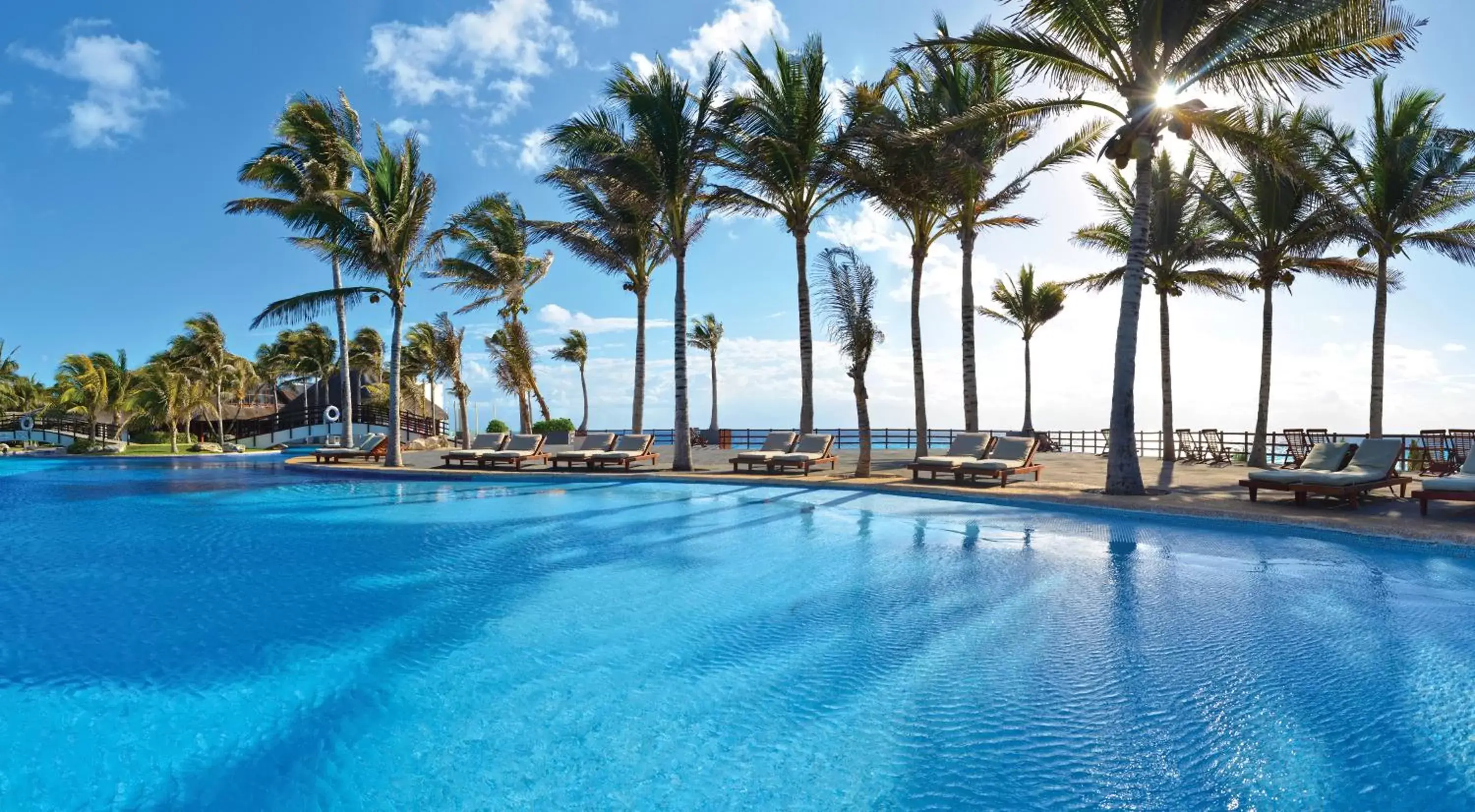 Swimming Pool in The Pyramid Cancun - All Inclusive