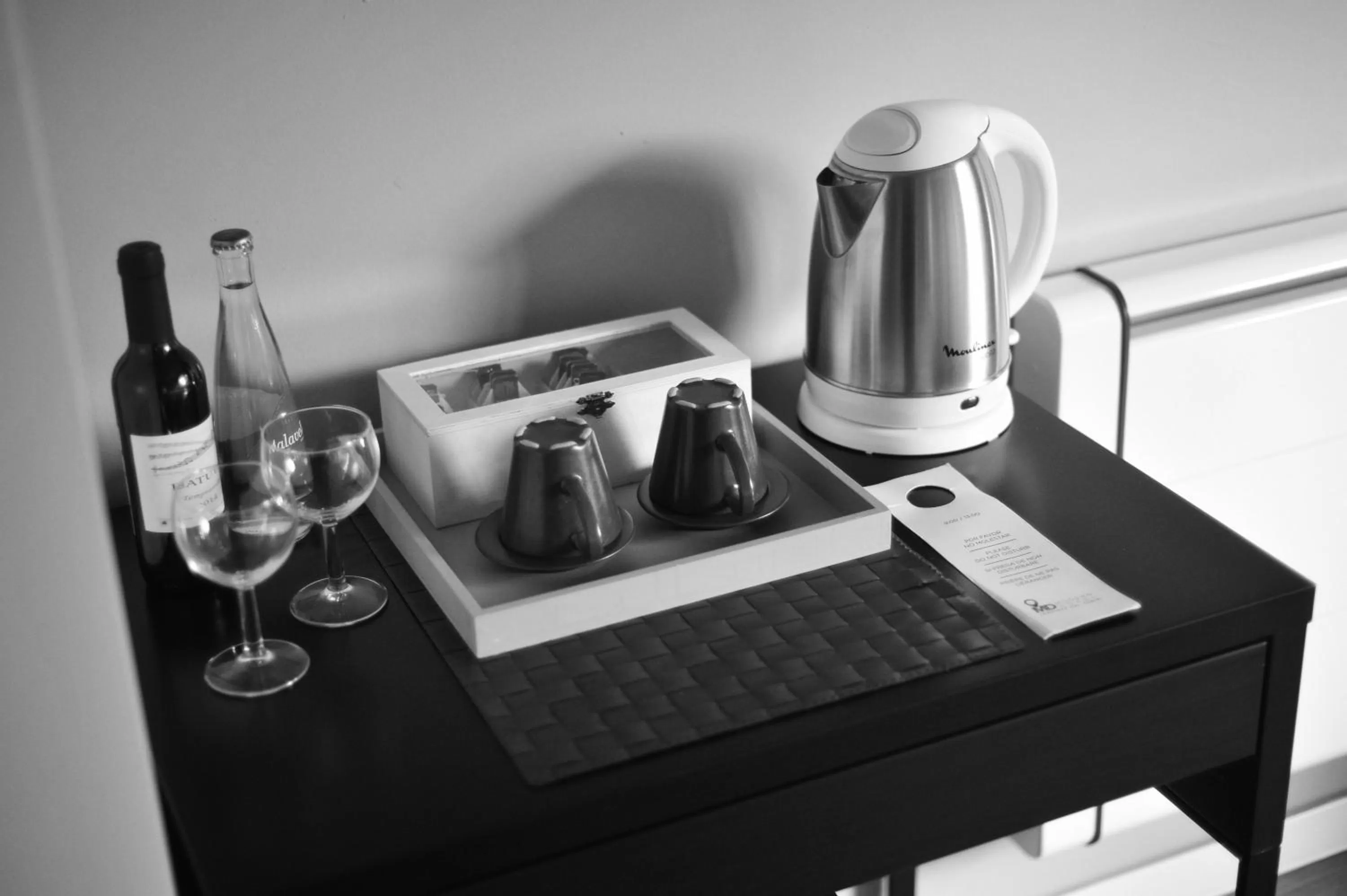 Food and drinks in MD Modern Hotel - Jardines