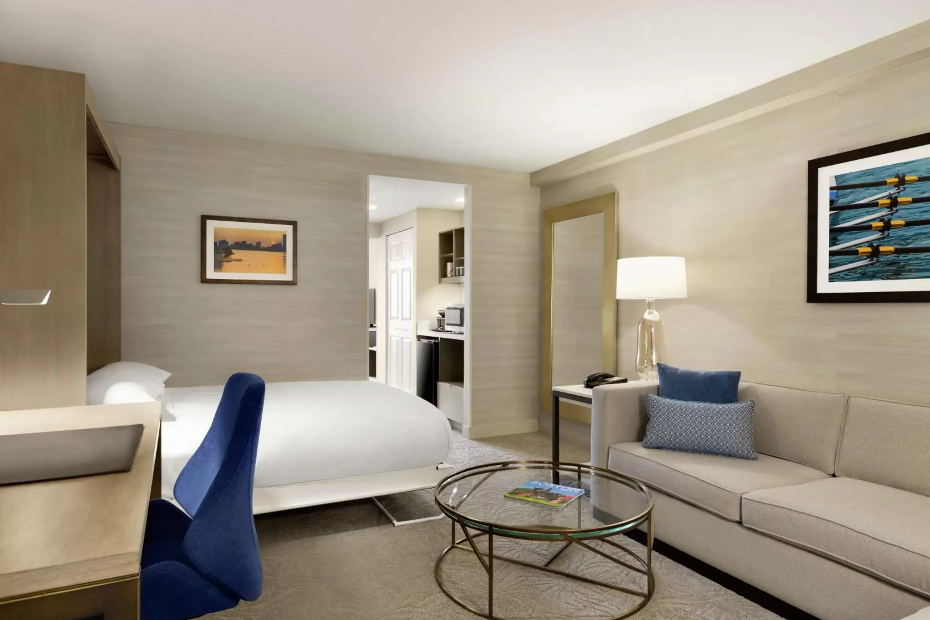 Bedroom, Seating Area in DoubleTree Suites by Hilton Hotel Boston - Cambridge