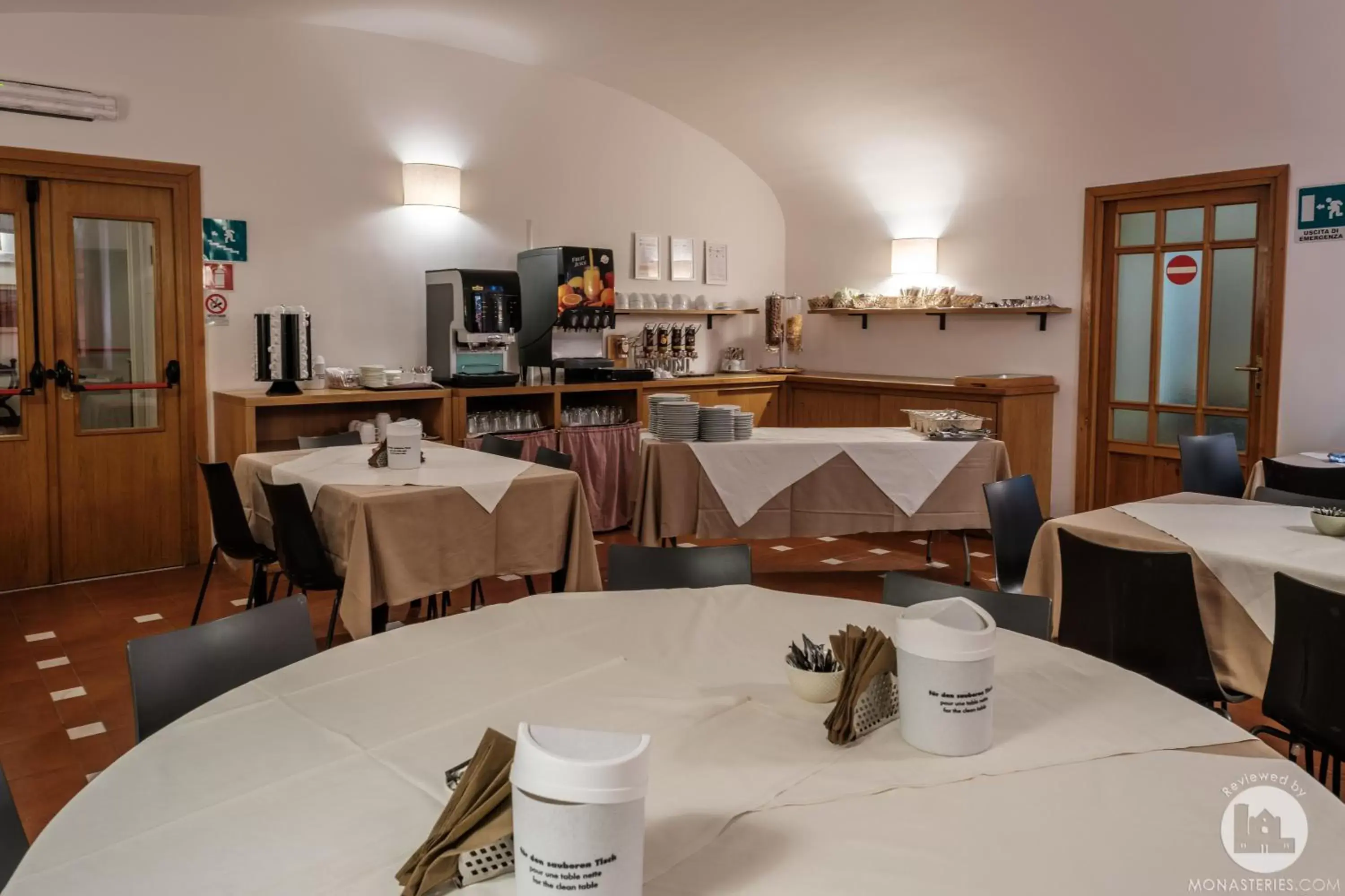 Restaurant/Places to Eat in Hotel Casa Valdese Roma