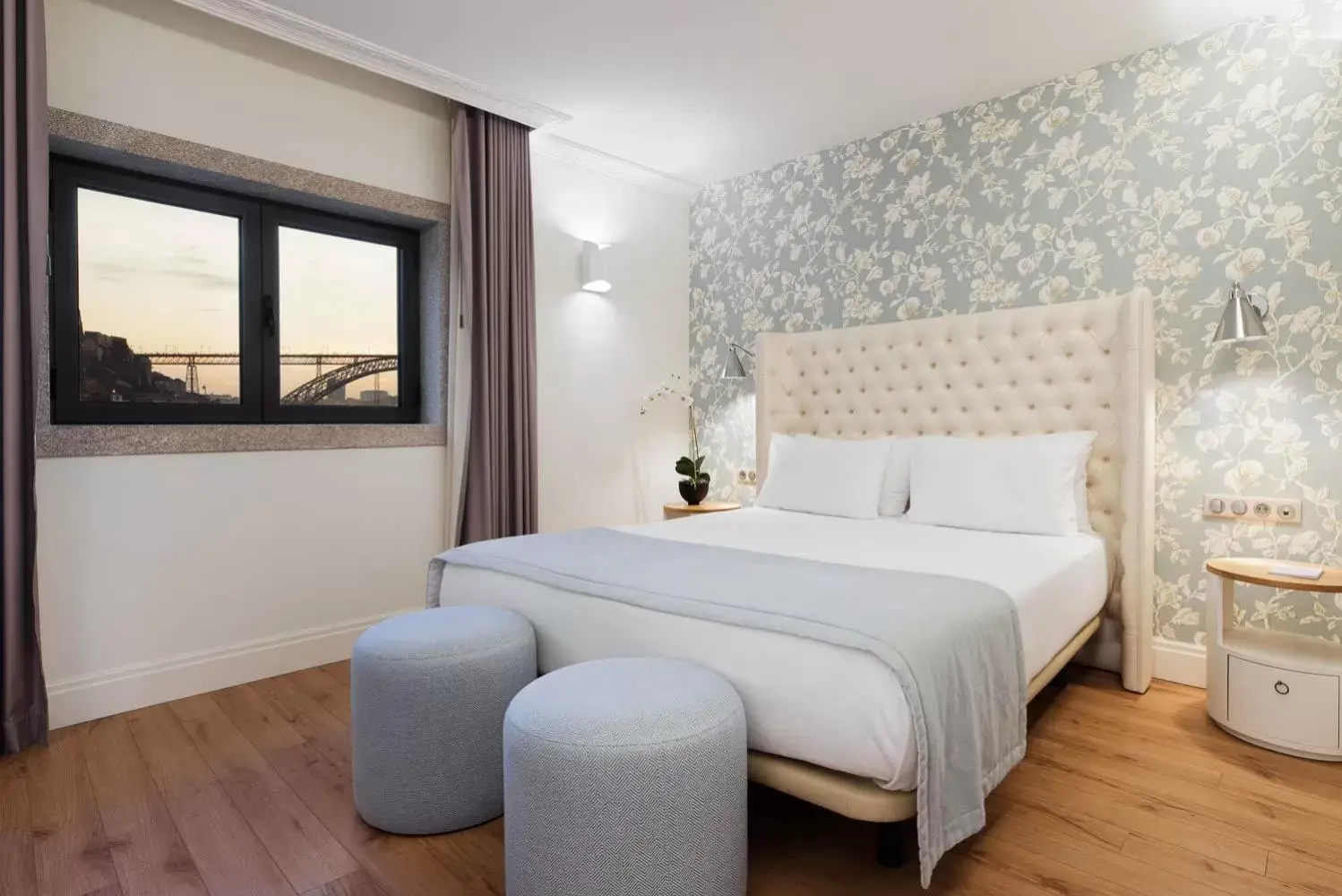 Double or Twin Room with River View in Eurostars Porto Douro Double or Twin Room with River View in Eurostars Porto Douro