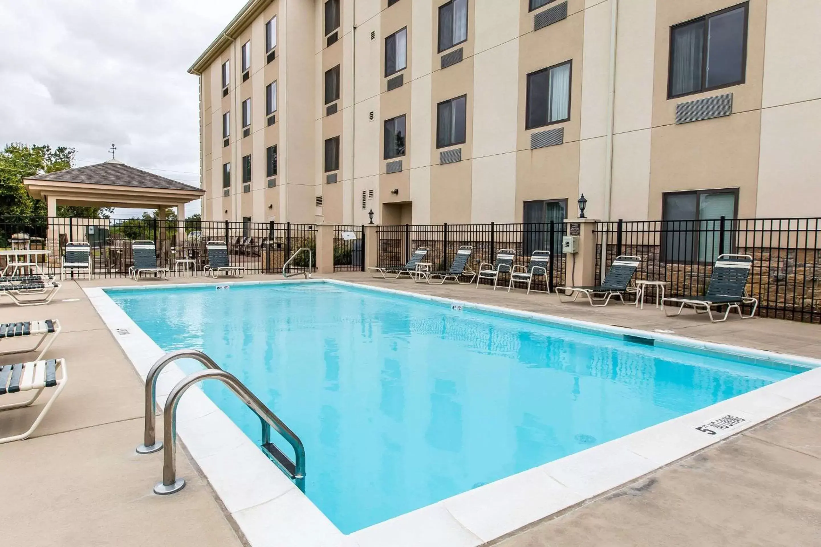 On site, Swimming Pool in Sleep Inn & Suites Mount Olive North