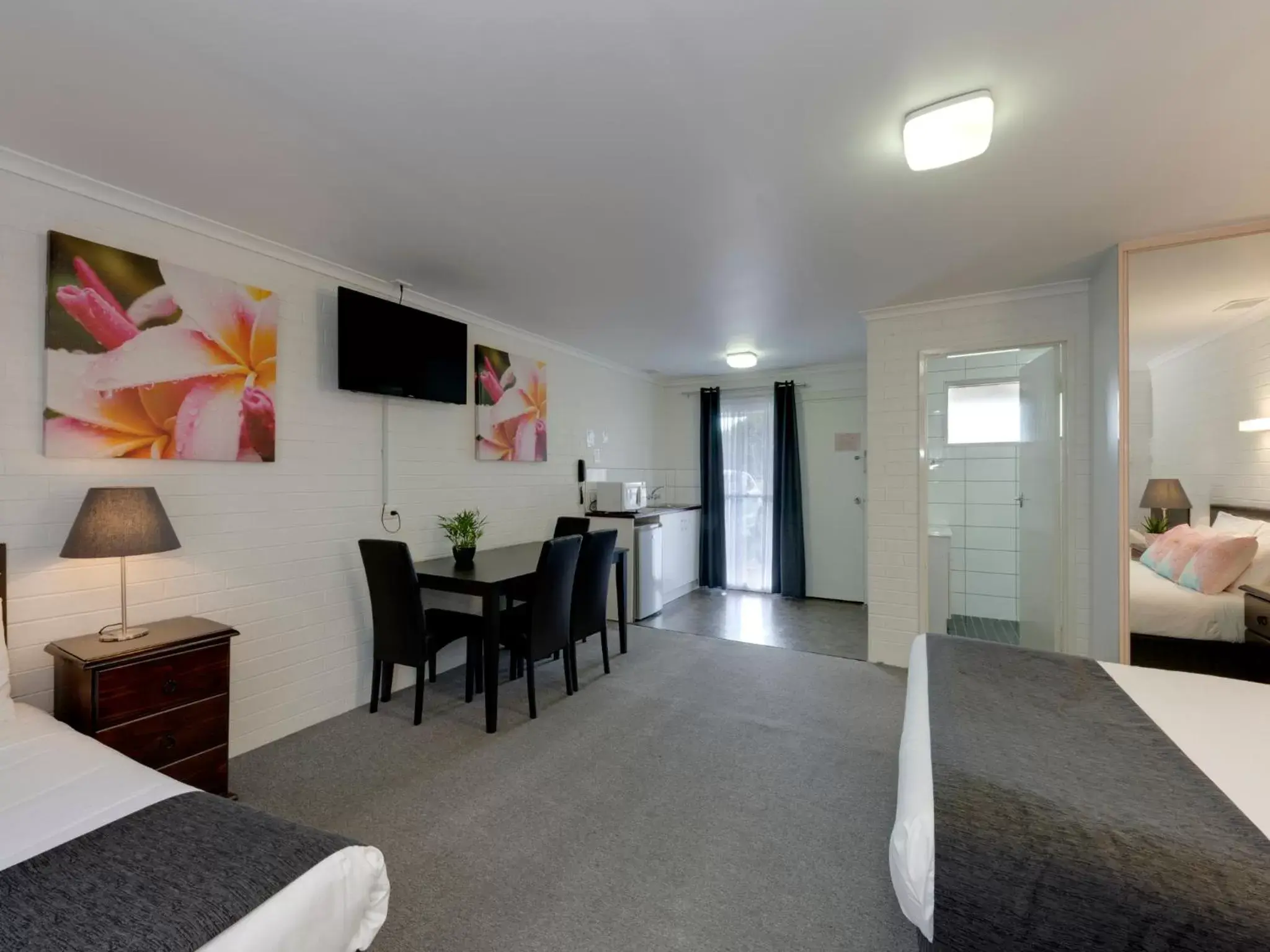 Area and facilities in Frankston Motel