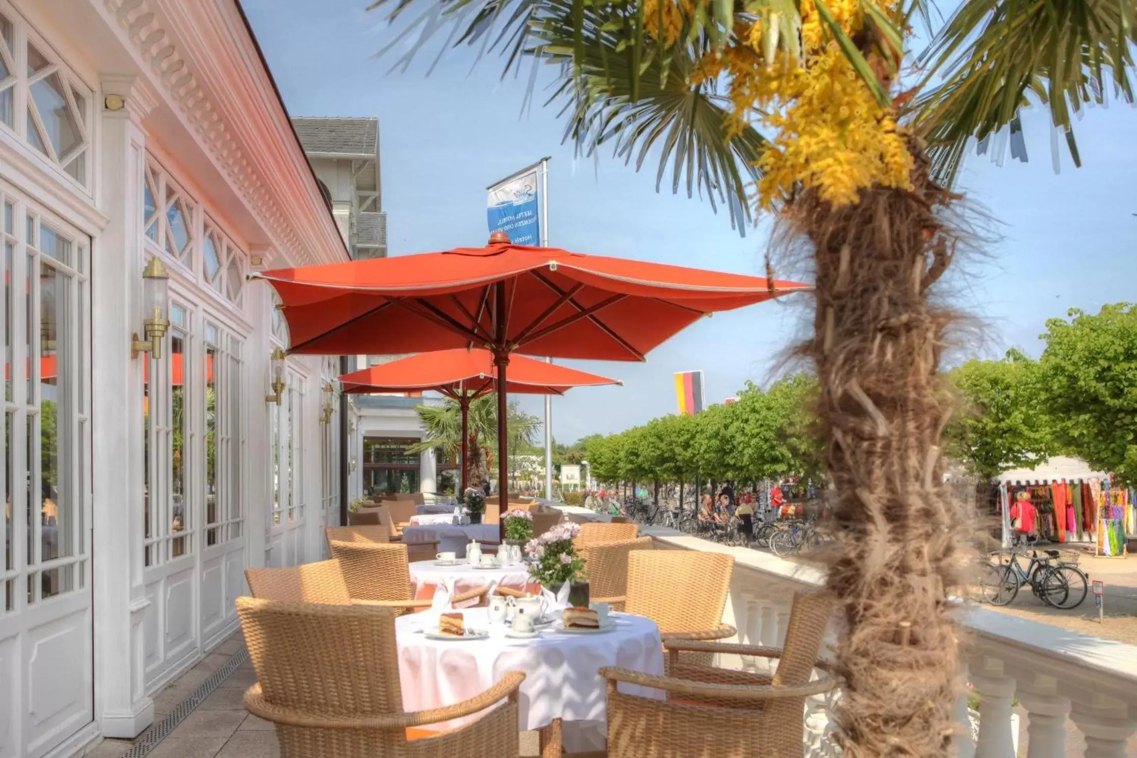 Facade/entrance, Restaurant/Places to Eat in SEETELHOTEL Ahlbecker Hof