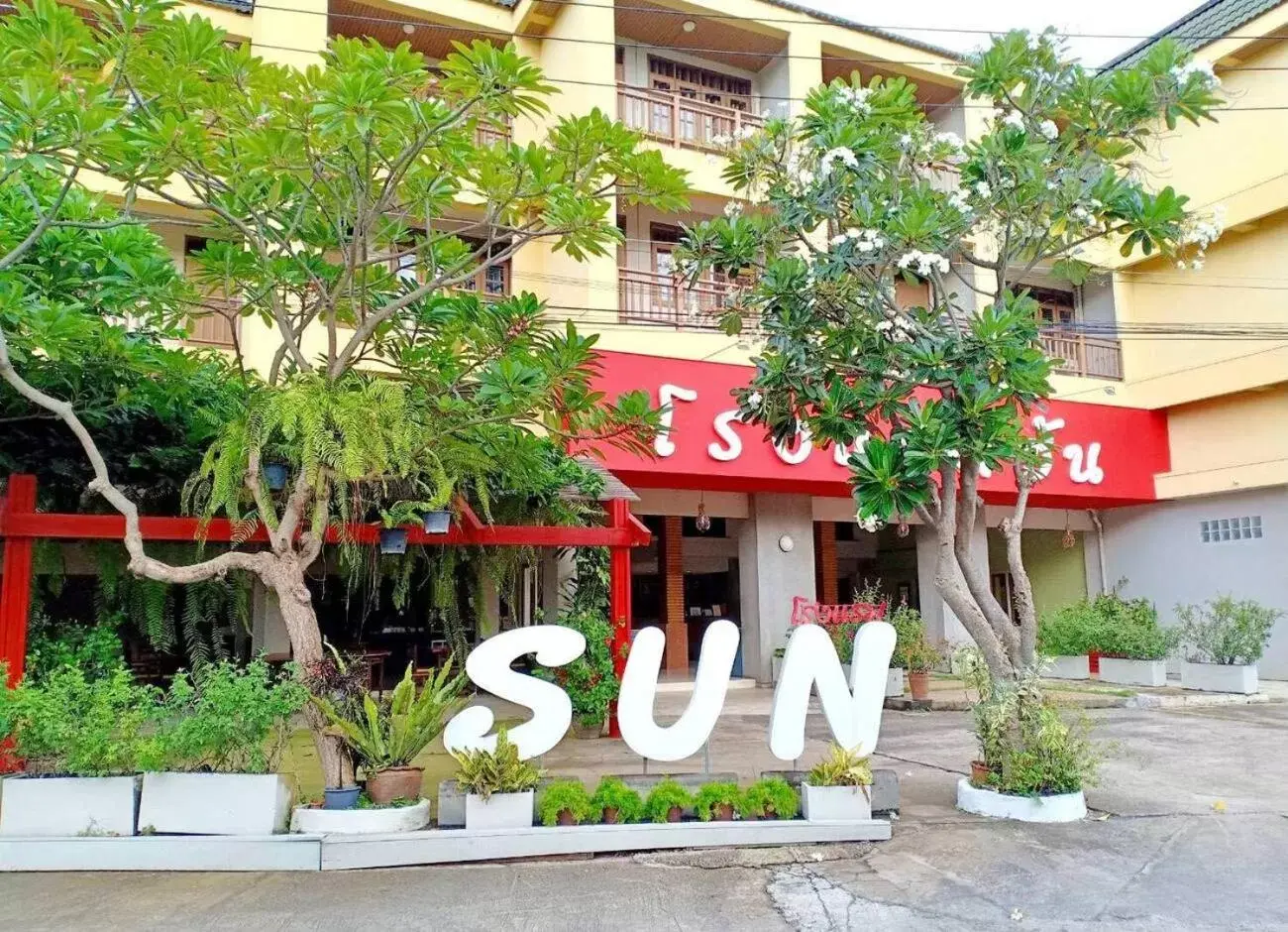 Property building in Sun Hotel