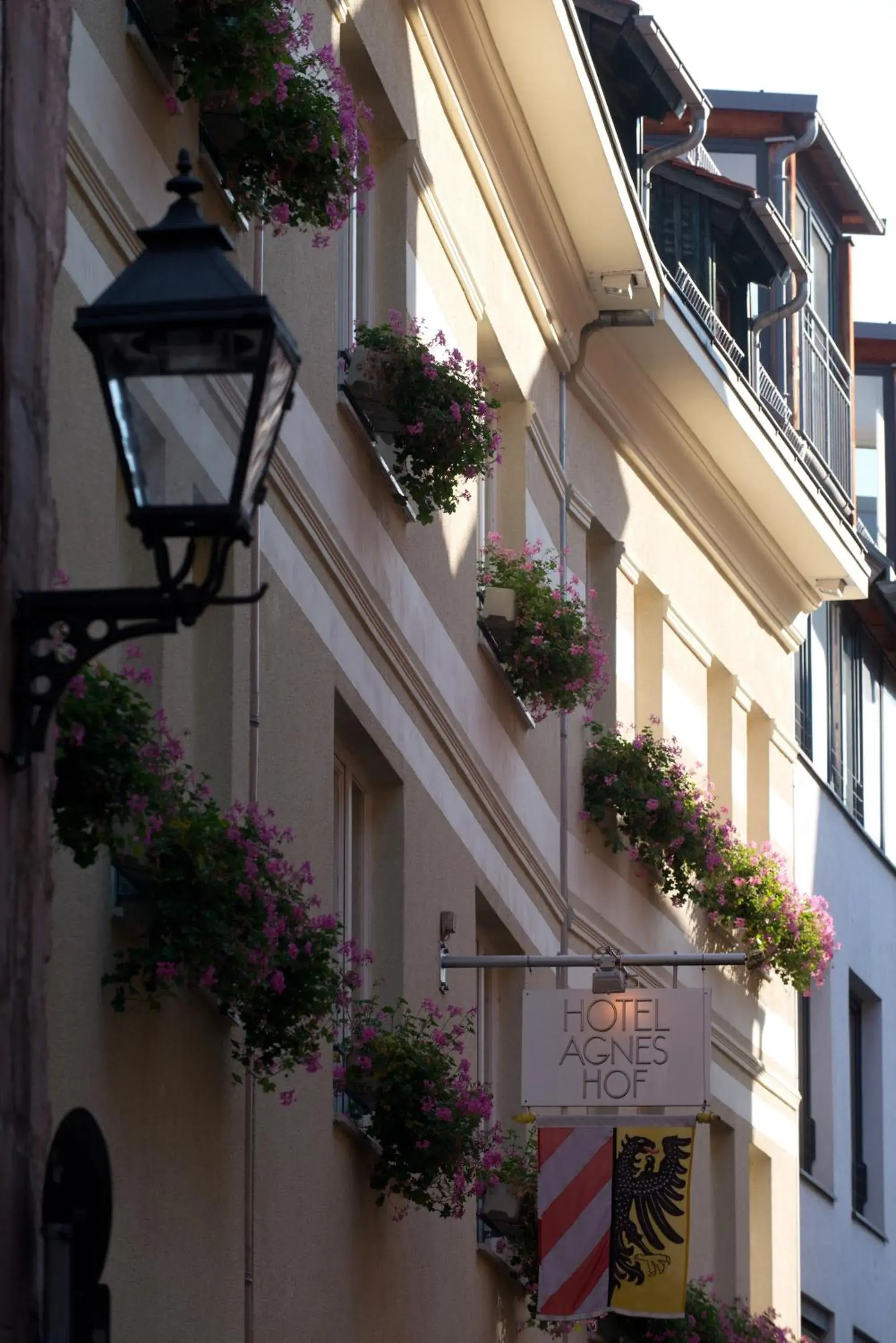 Facade/entrance, Property Building in Hotel Agneshof Nürnberg