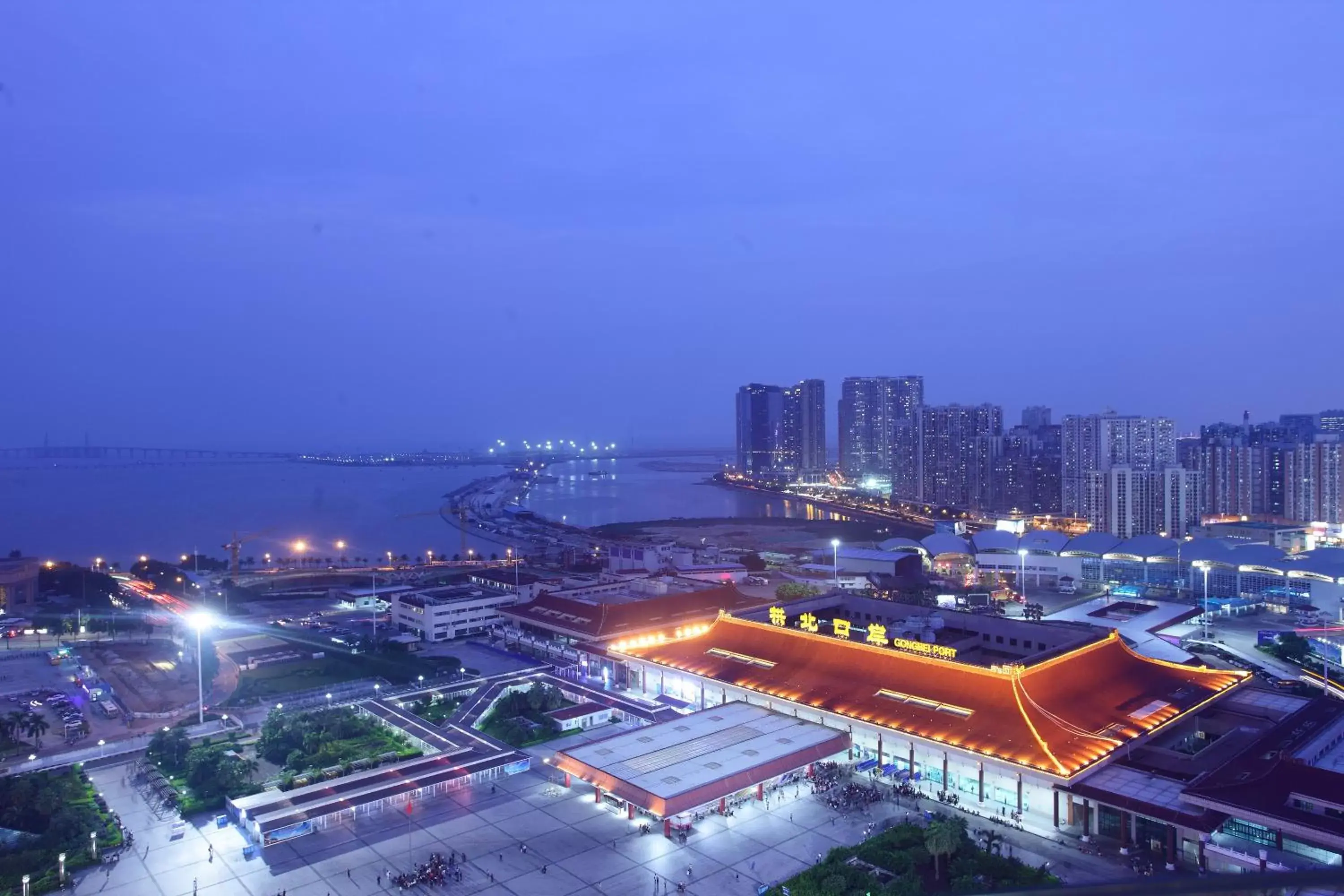 Property building, Bird's-eye View in Zhuhai Charming Holiday Hotel-Free Welcome Fruit Plate