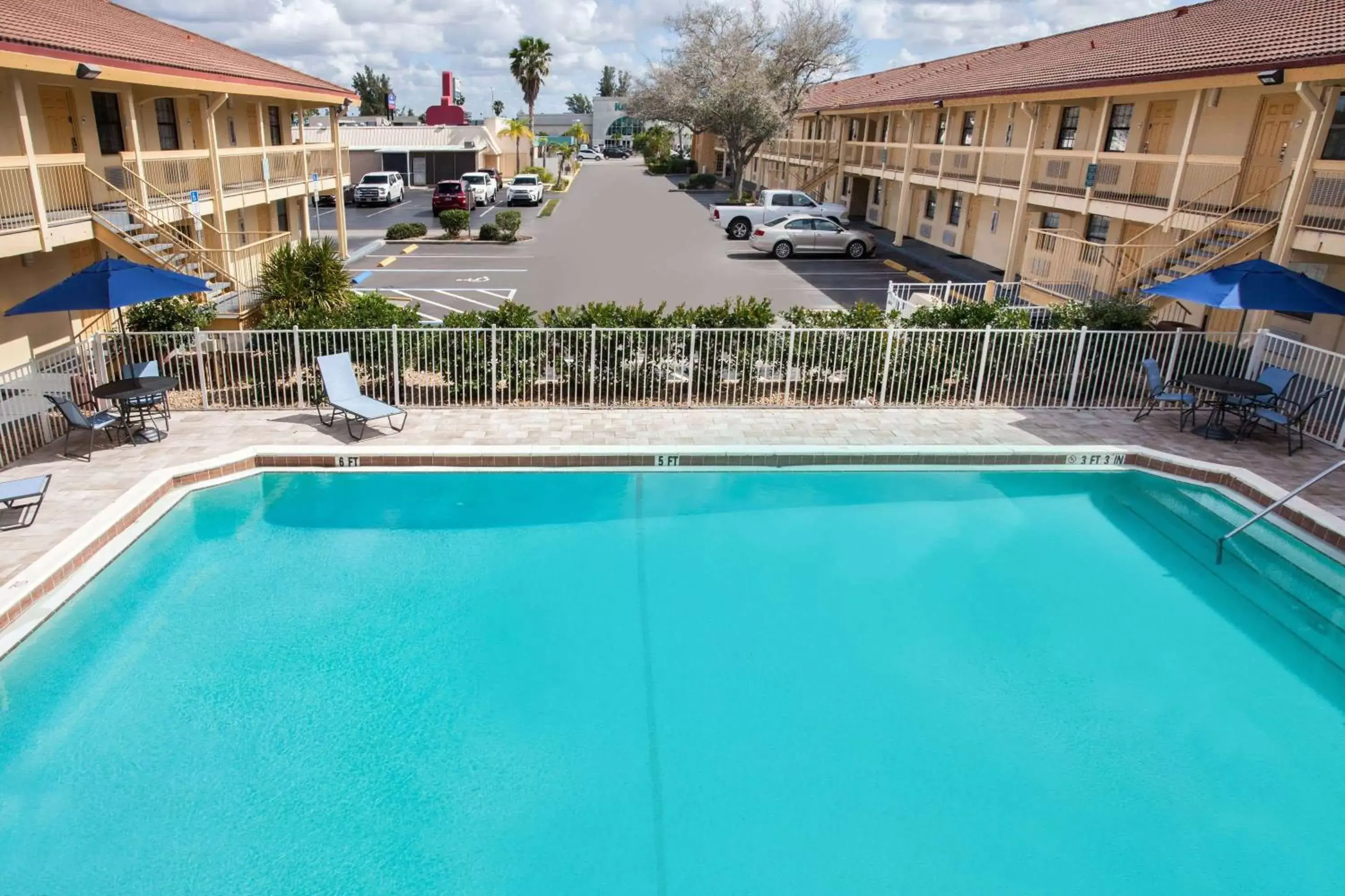 On site, Swimming Pool in La Quinta Inn by Wyndham Fort Myers Central