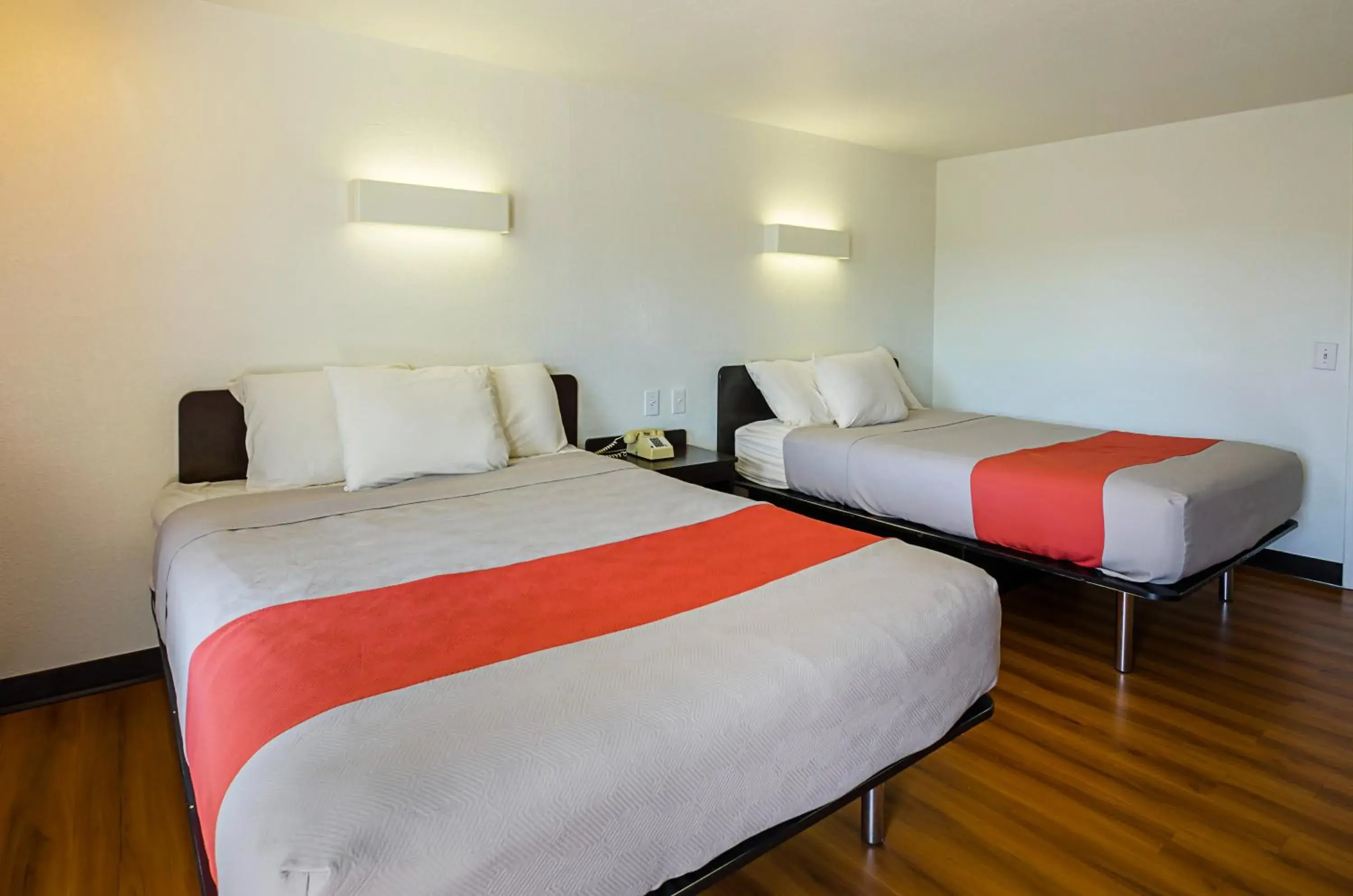 Bedroom in Rodeway Inn