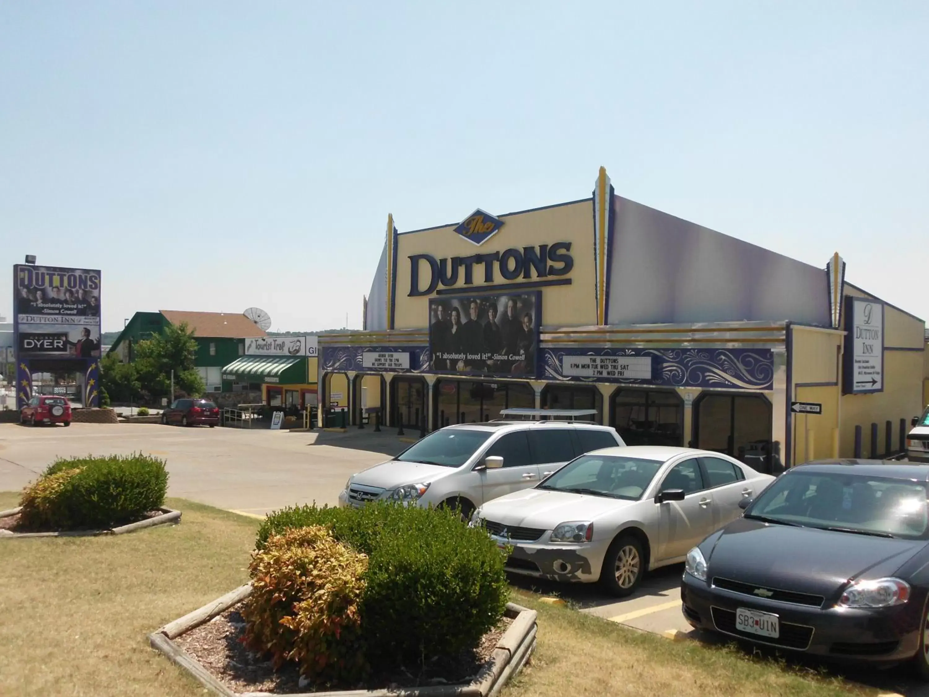 Area and facilities, Property Building in Dutton Inn