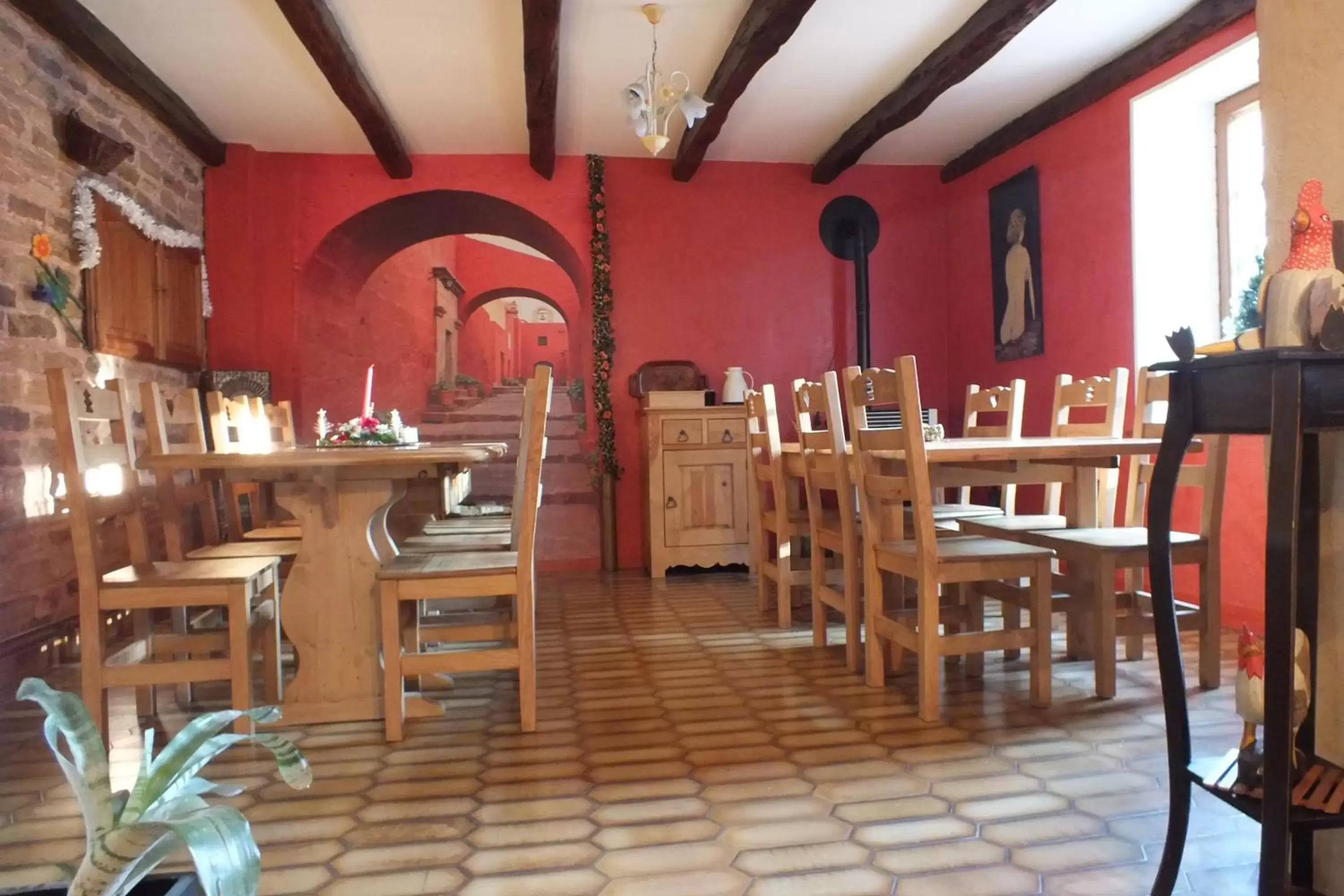 Restaurant/Places to Eat in Chambres d'hôtes La Charmante