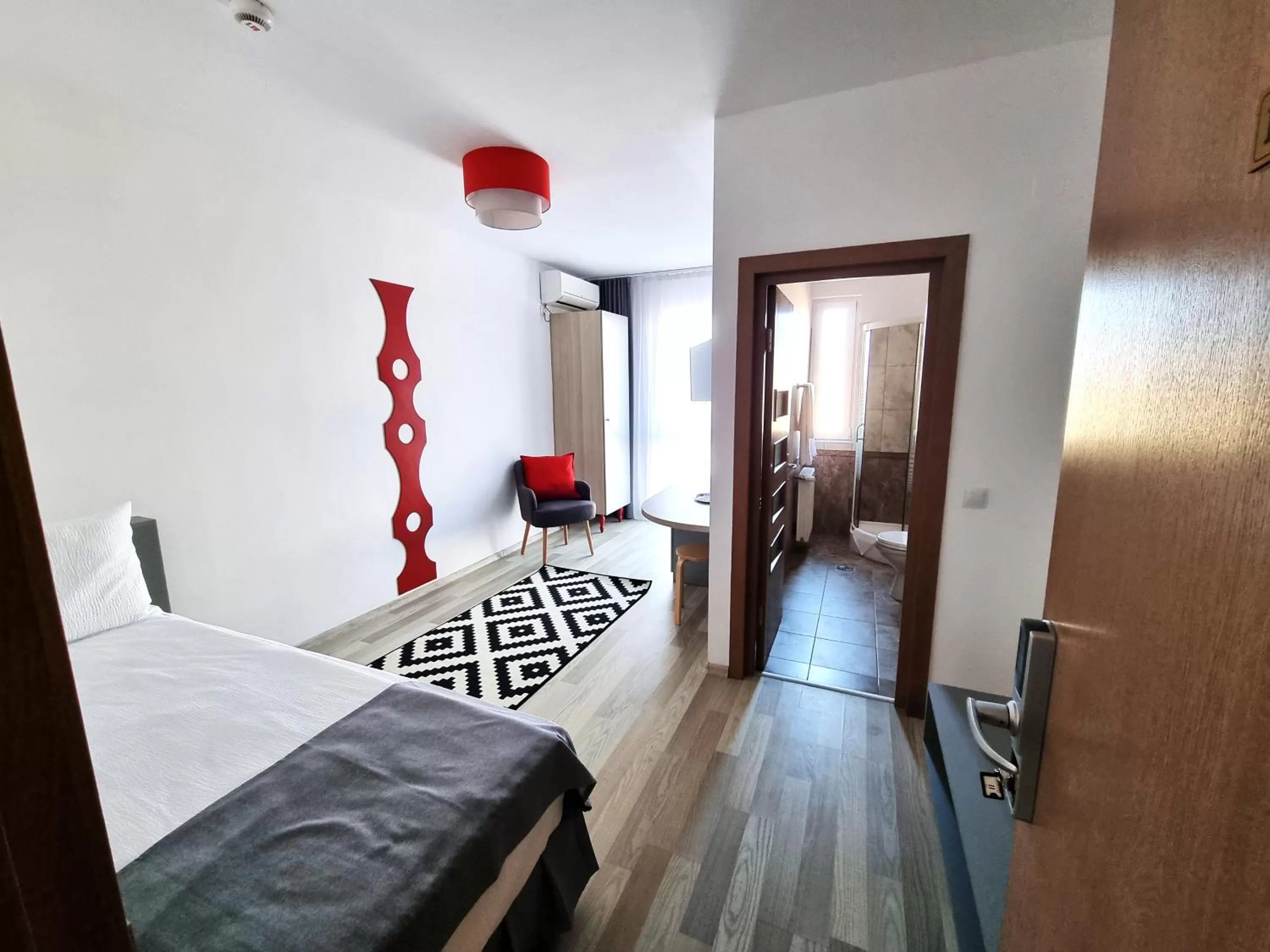Single Room with Private Bathroom - single occupancy in Motel Via Targu Mures