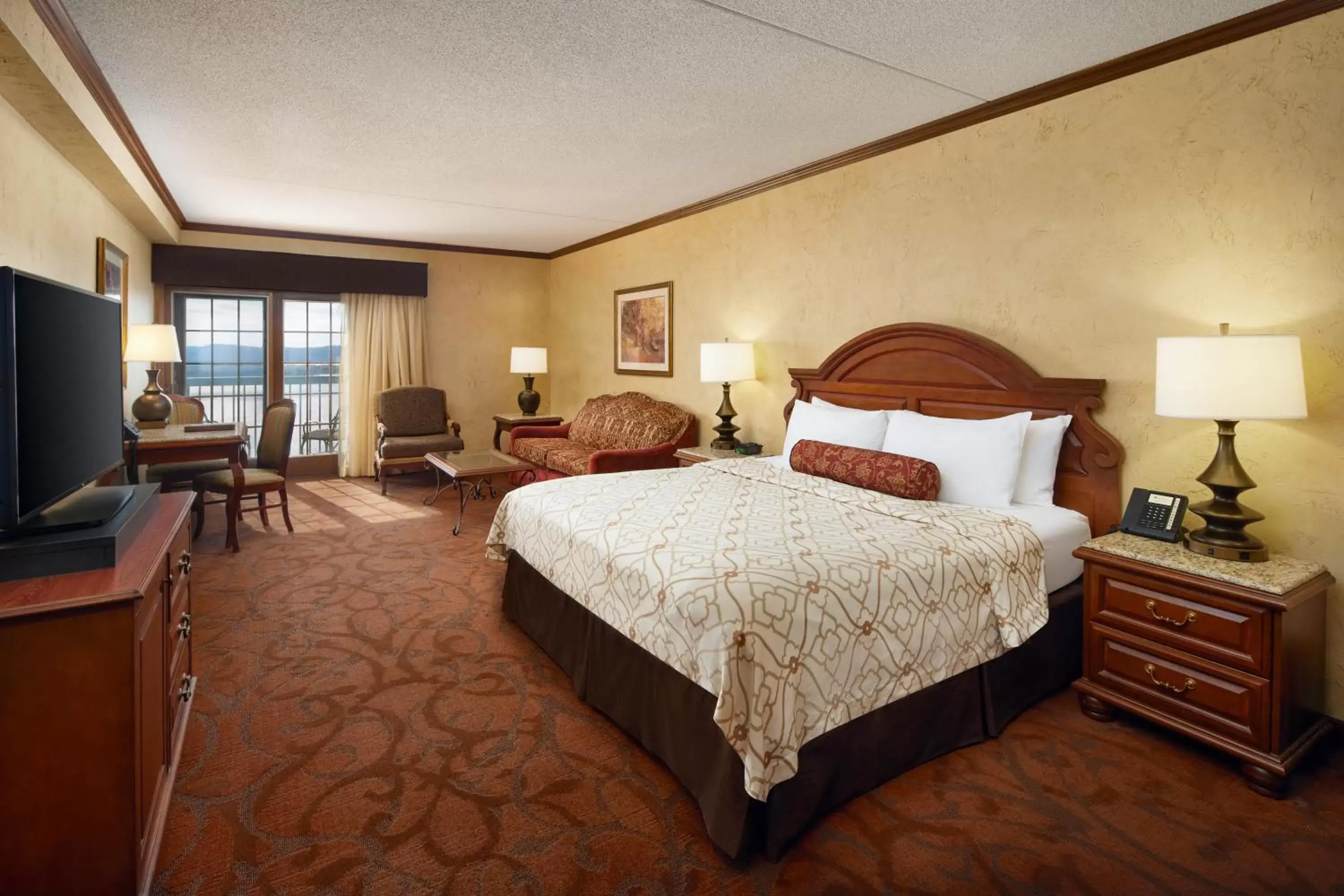 Bedroom in Chateau on the Lake Resort Spa and Convention Center