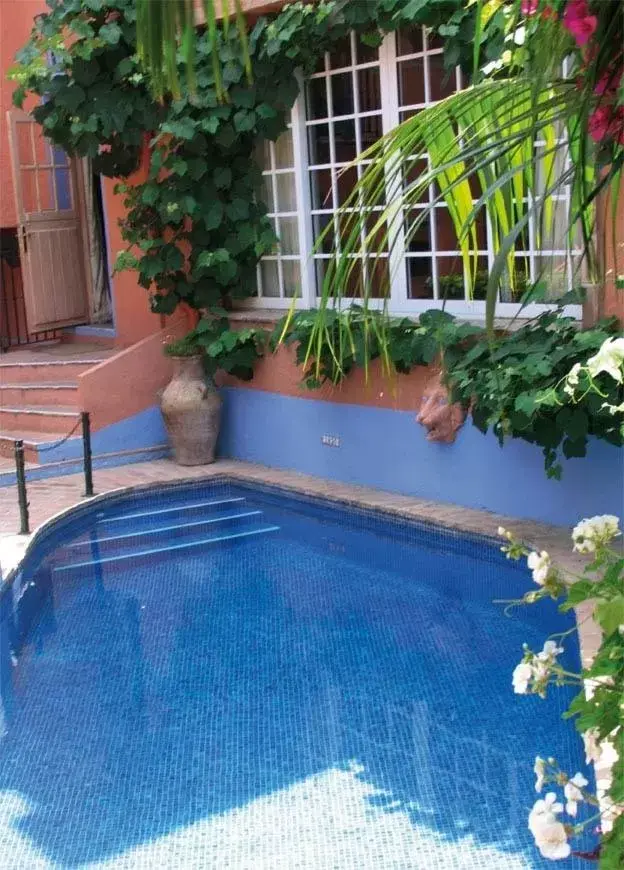 Swimming Pool in Hotel Amanhavis
