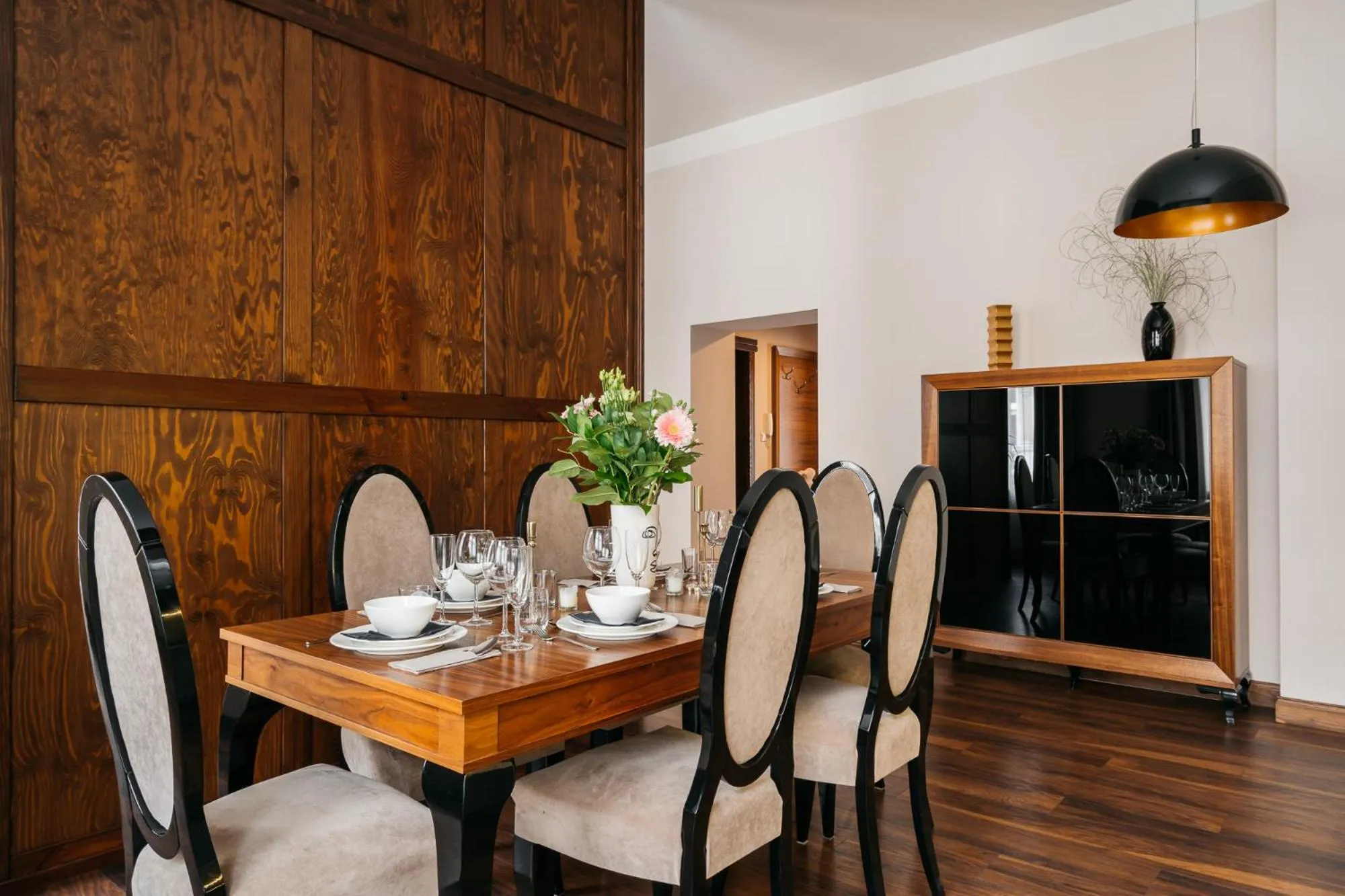 Dining area in Topolowa Residence - LoftAffair Collection