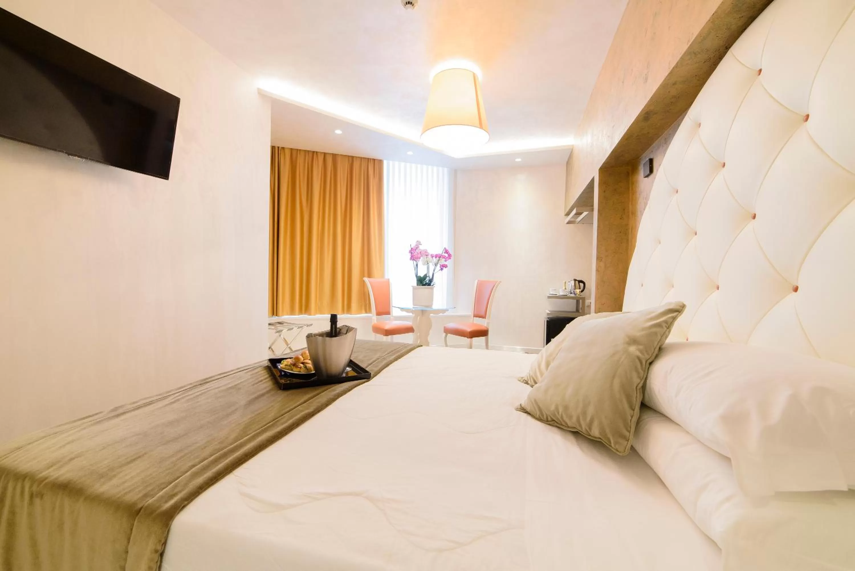 Bed in Hotel Vespasiano