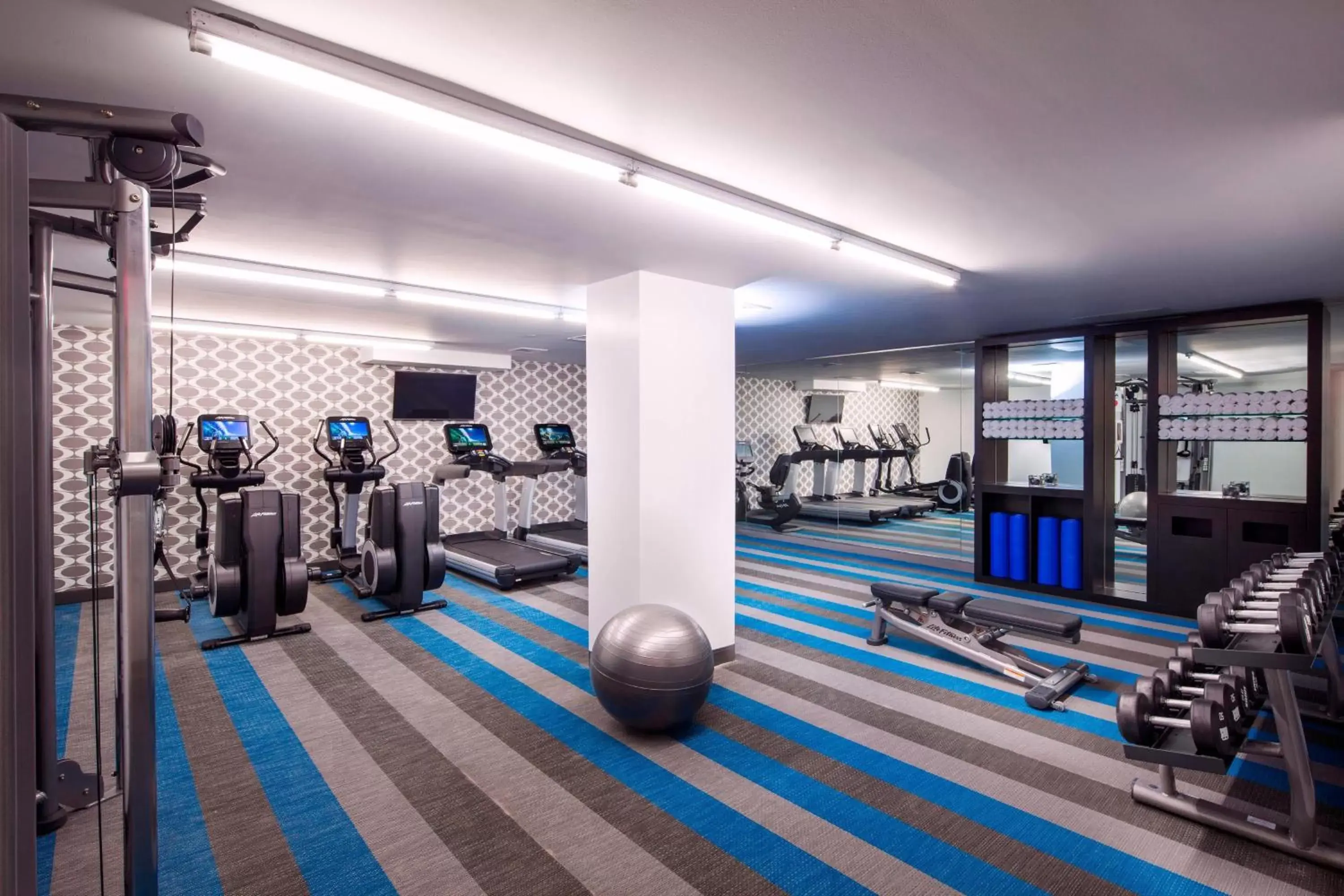 Fitness centre/facilities, Fitness Center/Facilities in Aloft Long Island City-Manhattan View