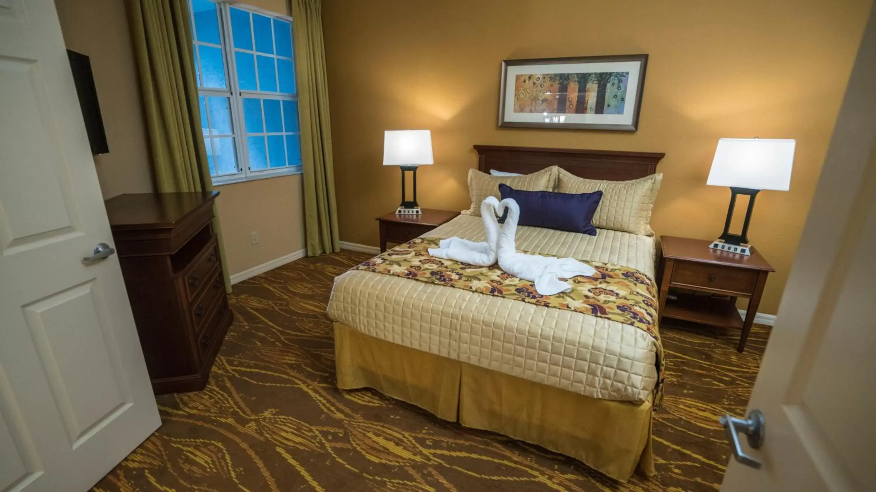 Bed in Mizner Place at Weston Town Center