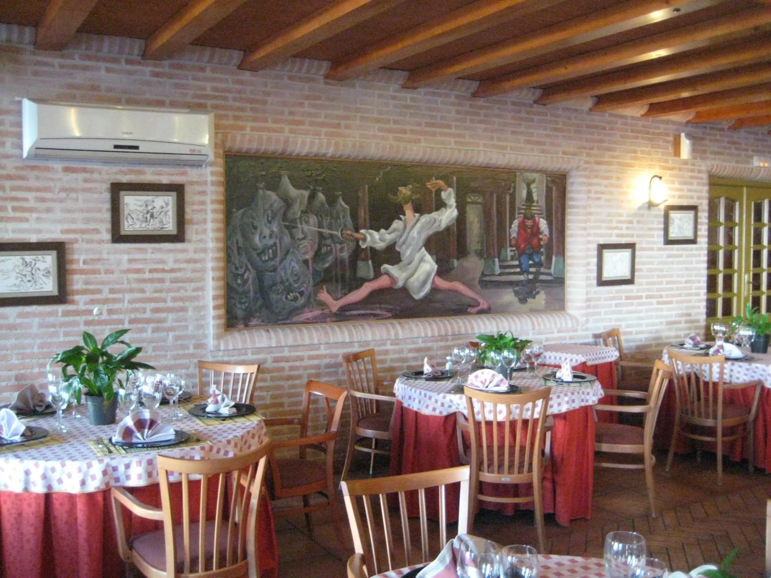 Restaurant/places to eat in Hotel Verona