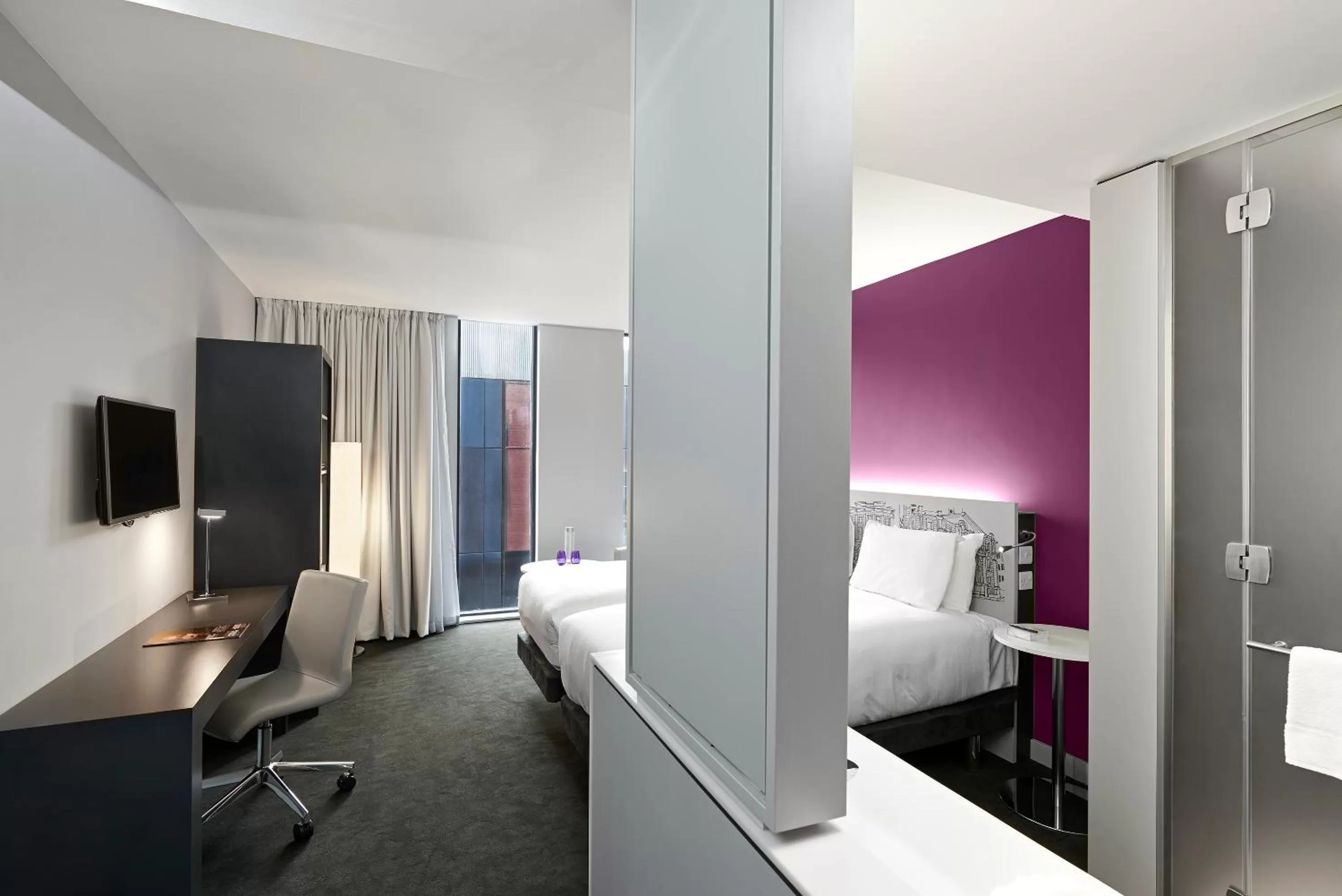 Bathroom, Bed in INNSiDE by Meliá Manchester