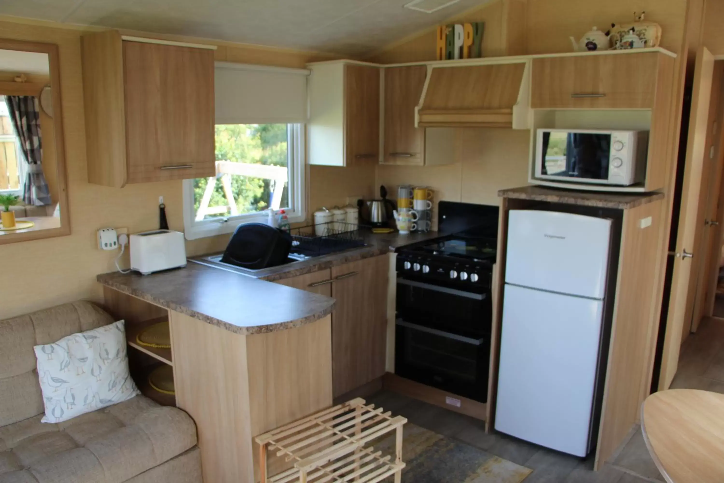 Property building, Kitchen/Kitchenette in Melorne Farm Guest House