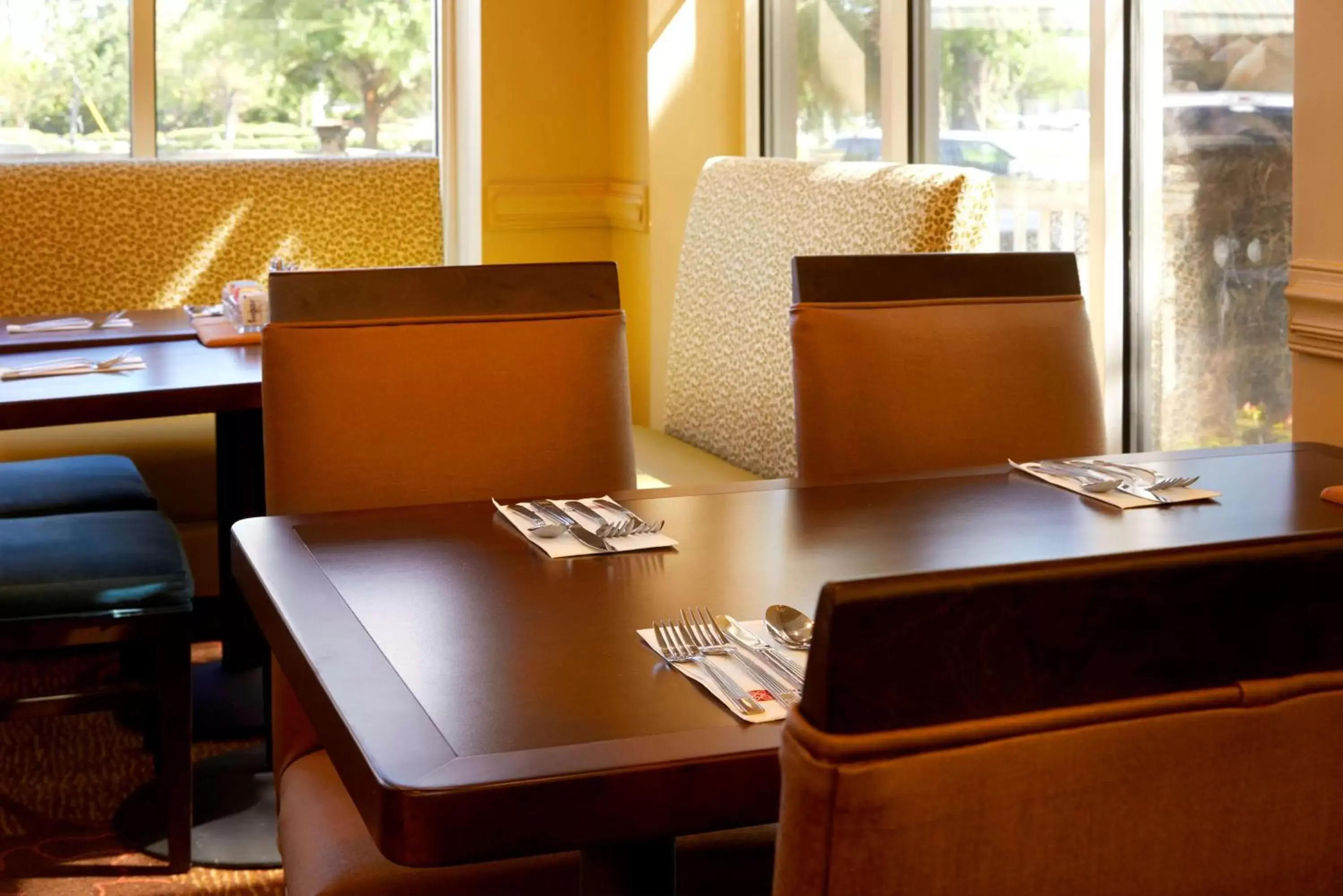 Restaurant/places to eat in Hilton Garden Inn Savannah Midtown Restaurant/places to eat in Hilton Garden Inn Savannah Midtown